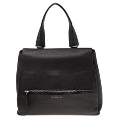 Givenchy Medium Pandora Tasche aus schwarzem Leder mit reiner Klappe