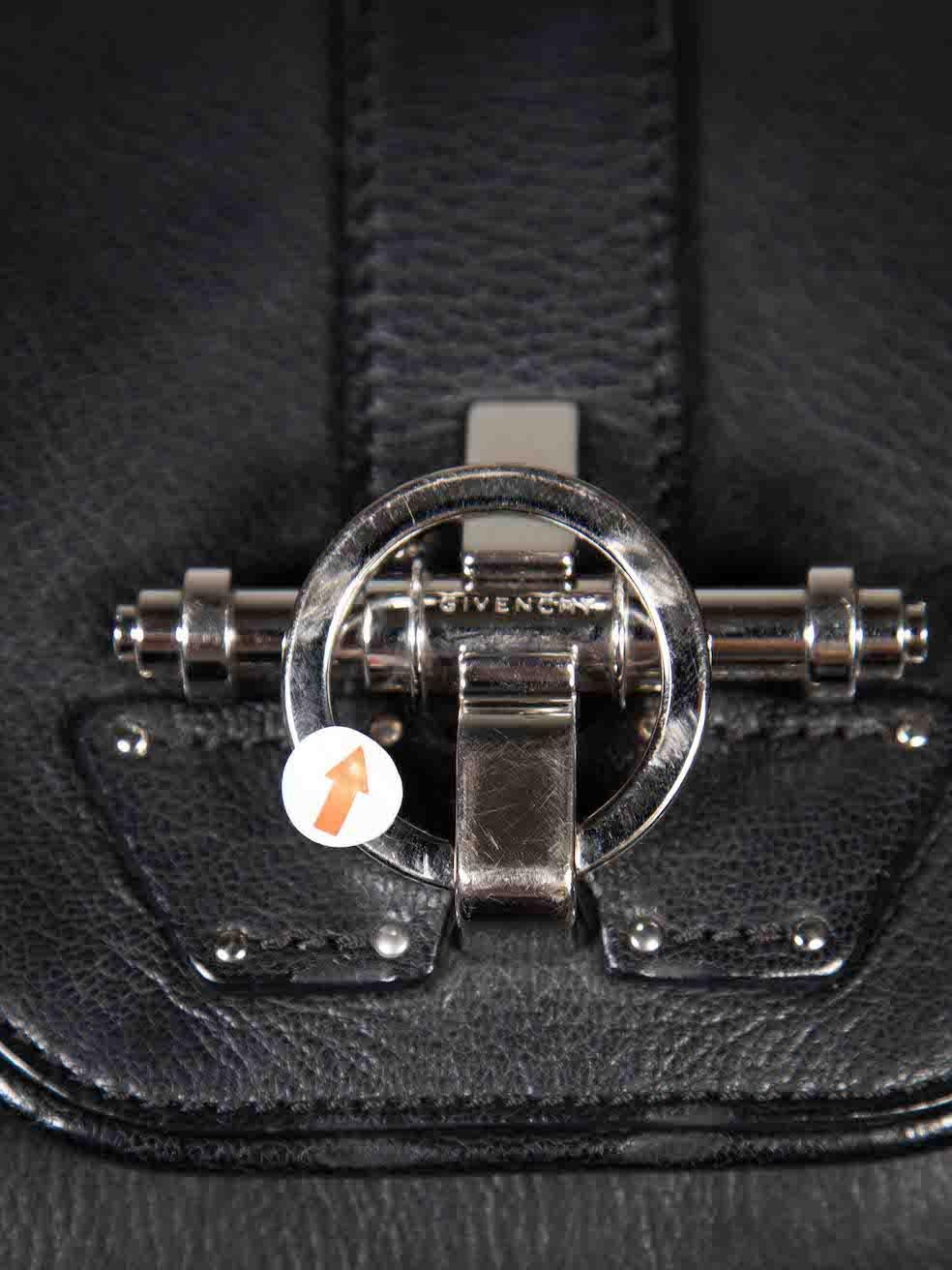 Givenchy Obsedia Umhängetasche aus schwarzem Leder im Angebot 2