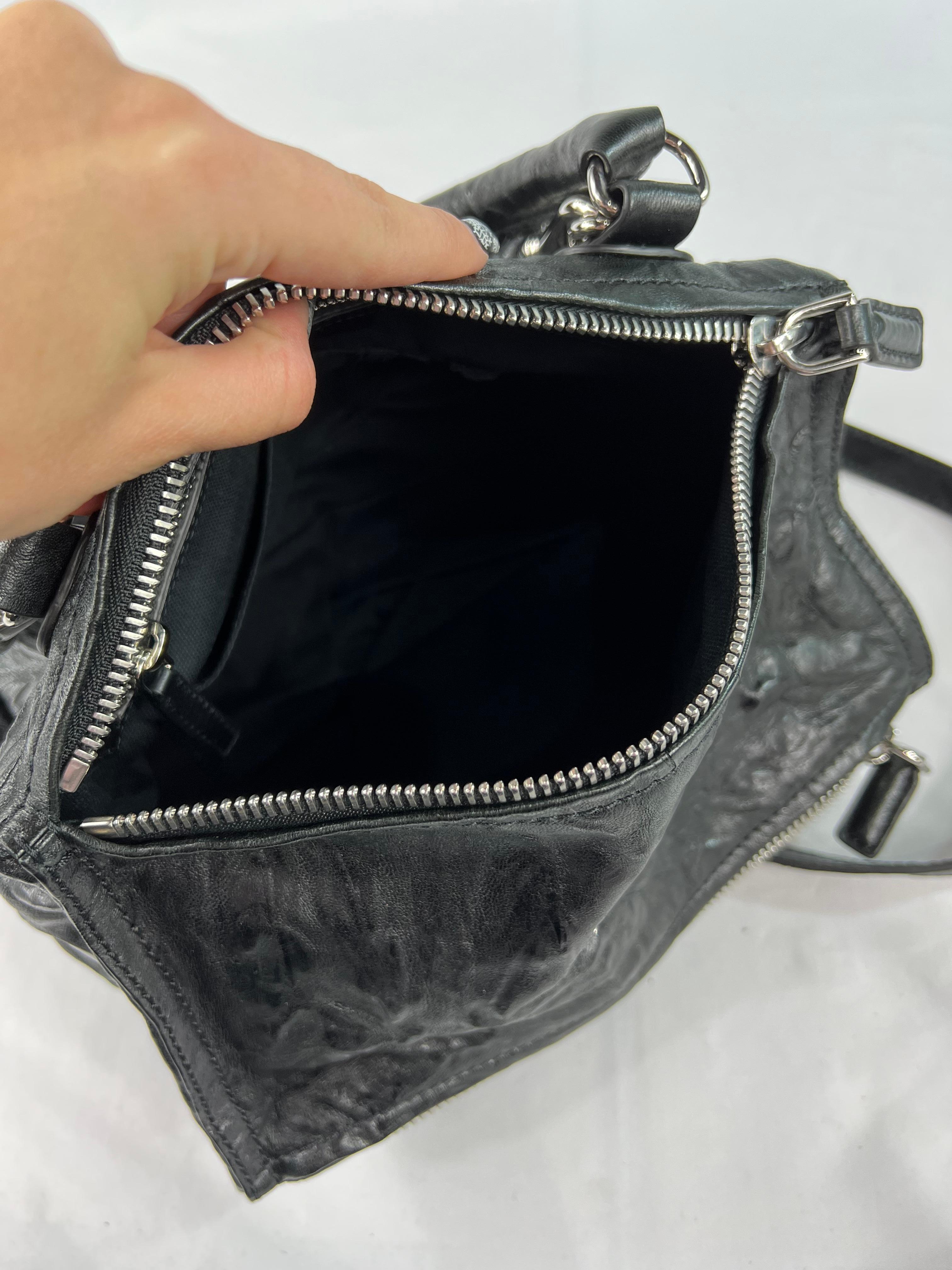 Givenchy Black Leather Pandora Crossbody Handbag 3
