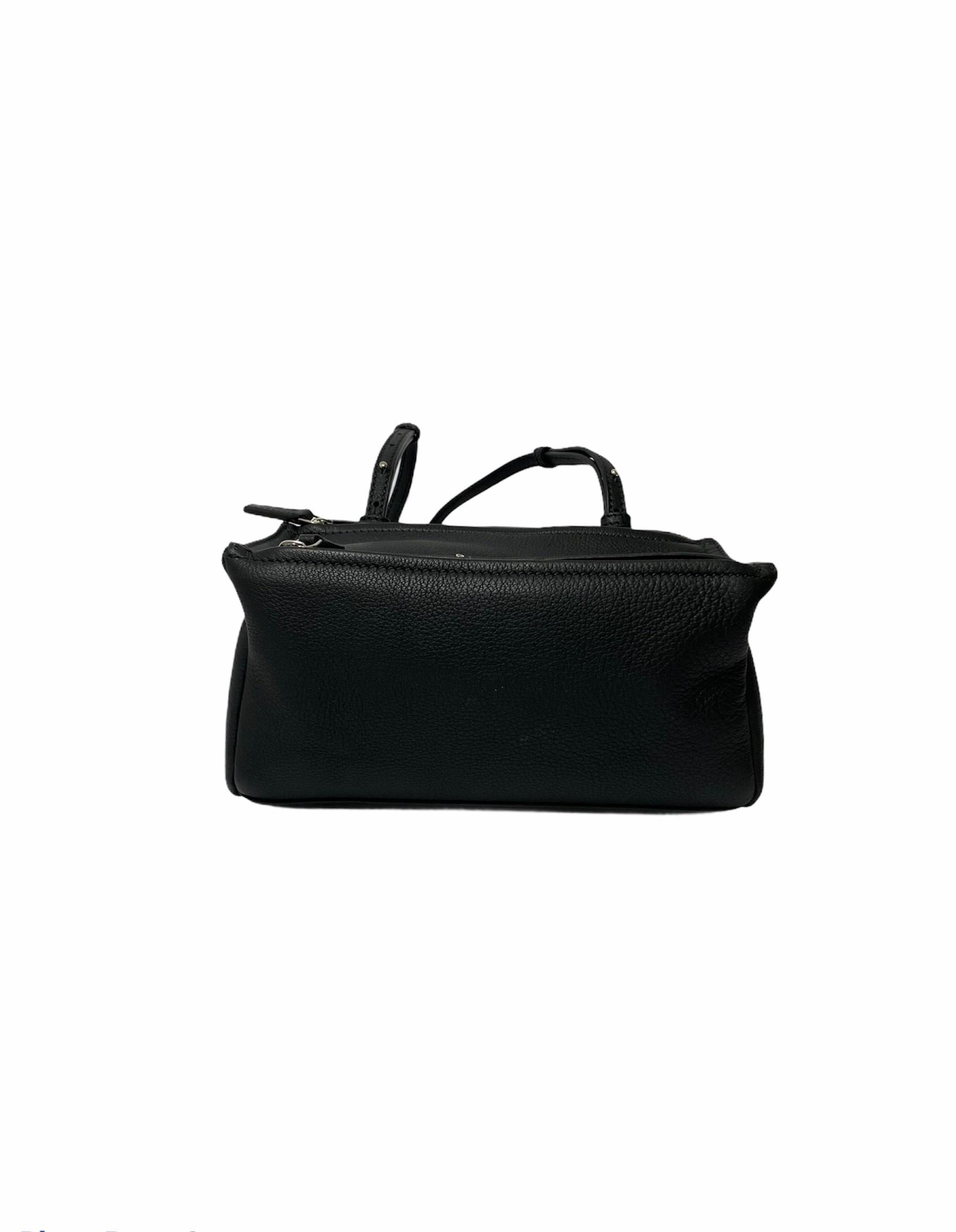 Givenchy Black Leather Pandora Shoulder Bag  In Excellent Condition In Torre Del Greco, IT