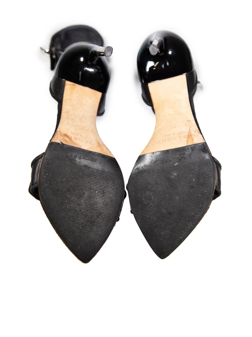 Women's Givenchy Black Leather Shark Turnlock Heels Size IT 39 For Sale