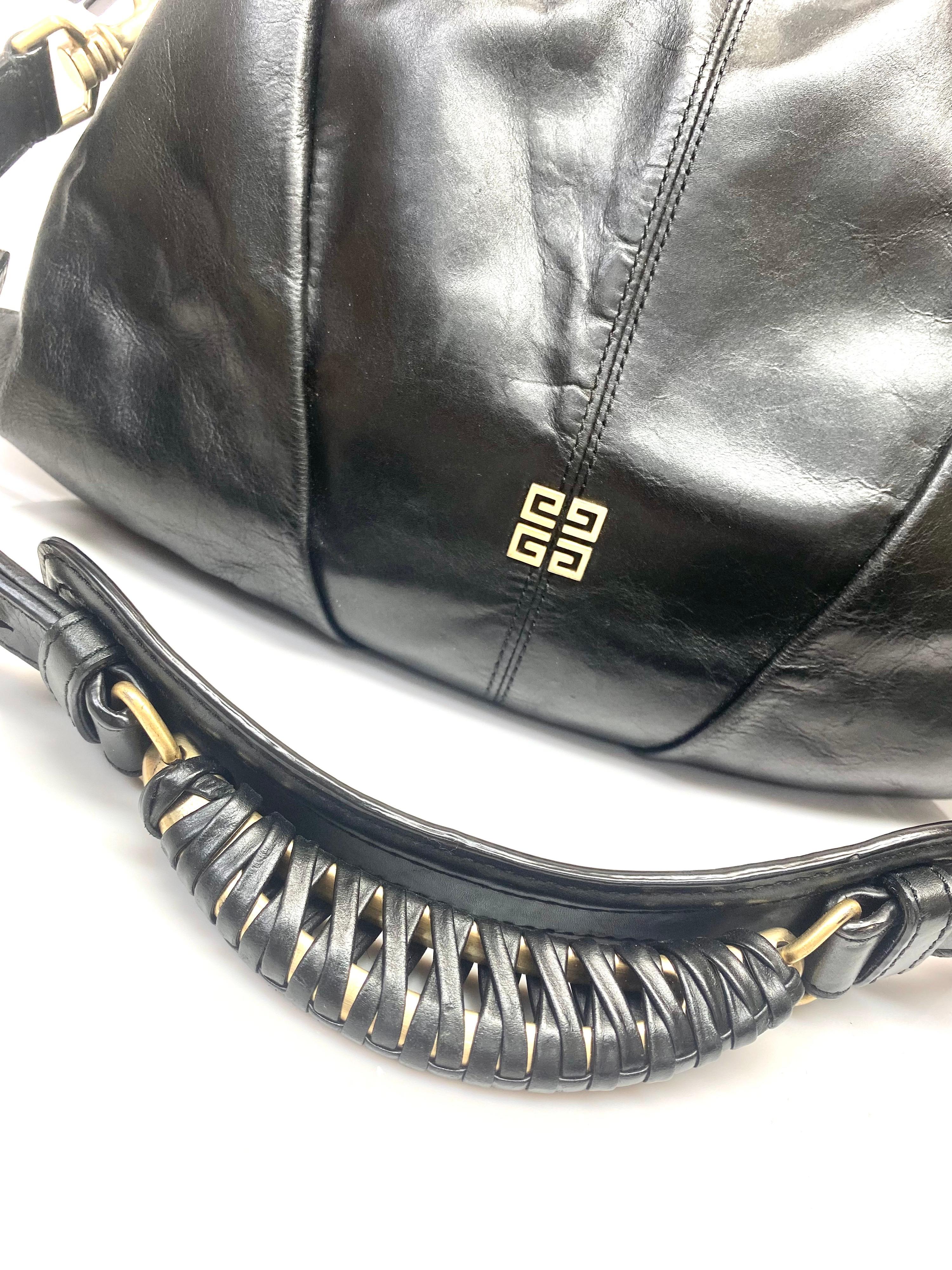 Women's Givenchy Black Leather Shoulder Handbag-GHW For Sale