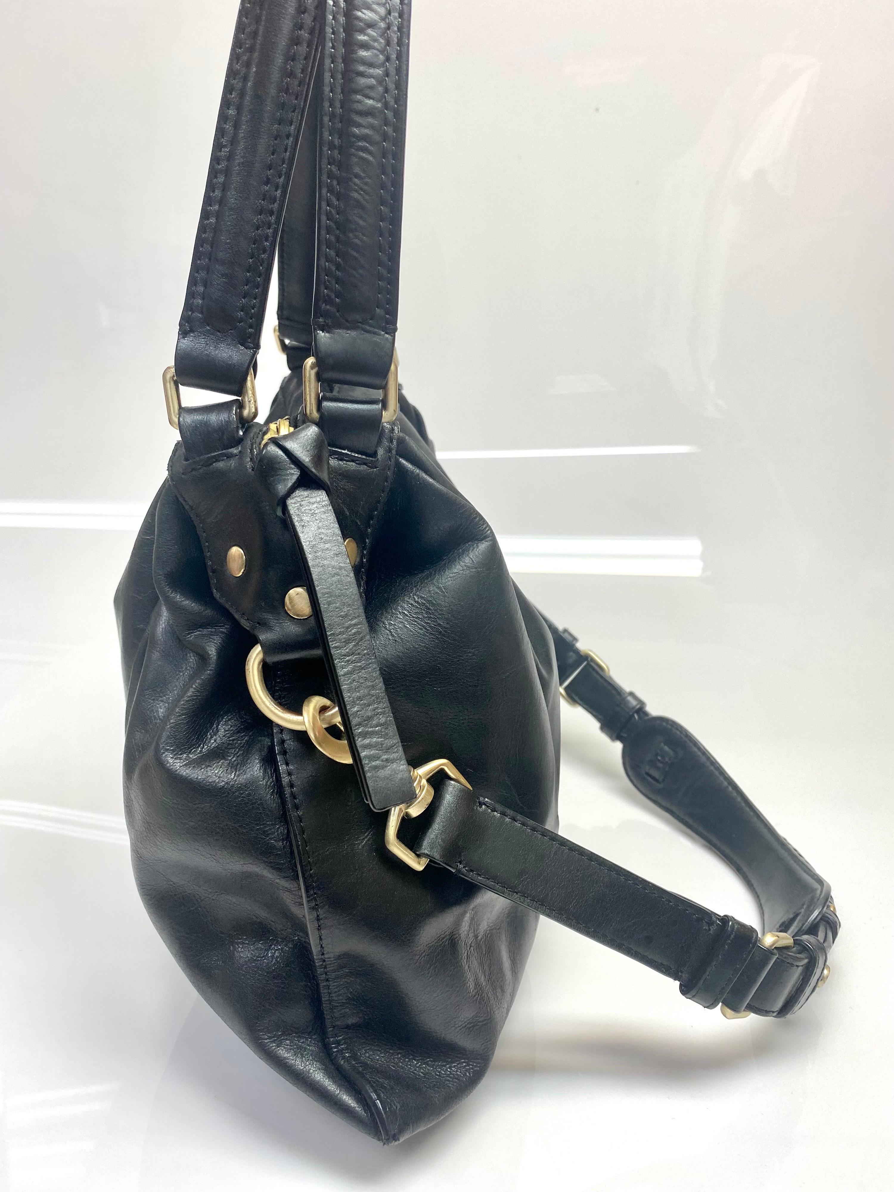 Givenchy Black Leather Shoulder Handbag-GHW For Sale 2