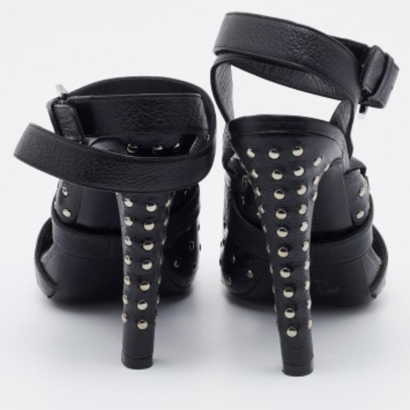 Donna Givenchy Sandali con cinturino alla caviglia con borchie in pelle nera misura 37 in vendita