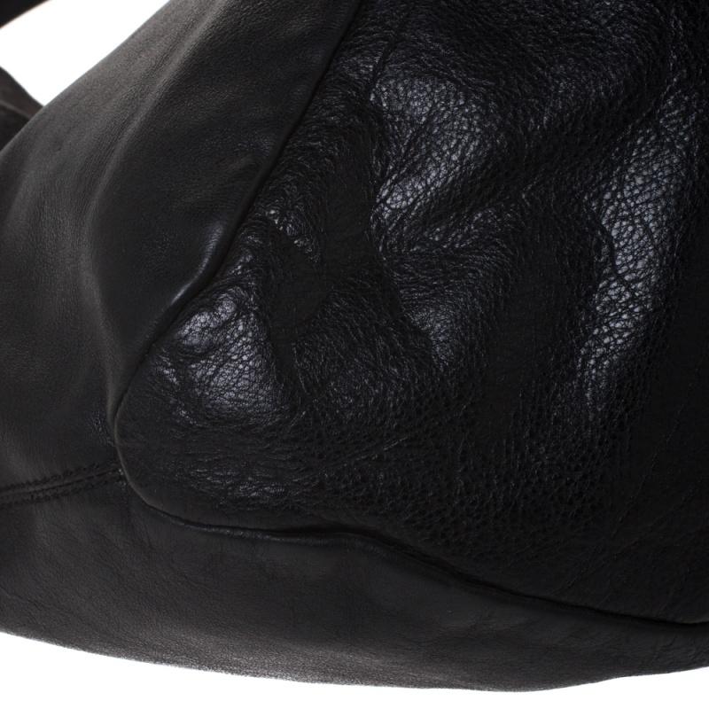 Givenchy Tihan Hobo aus schwarzem Leder 4