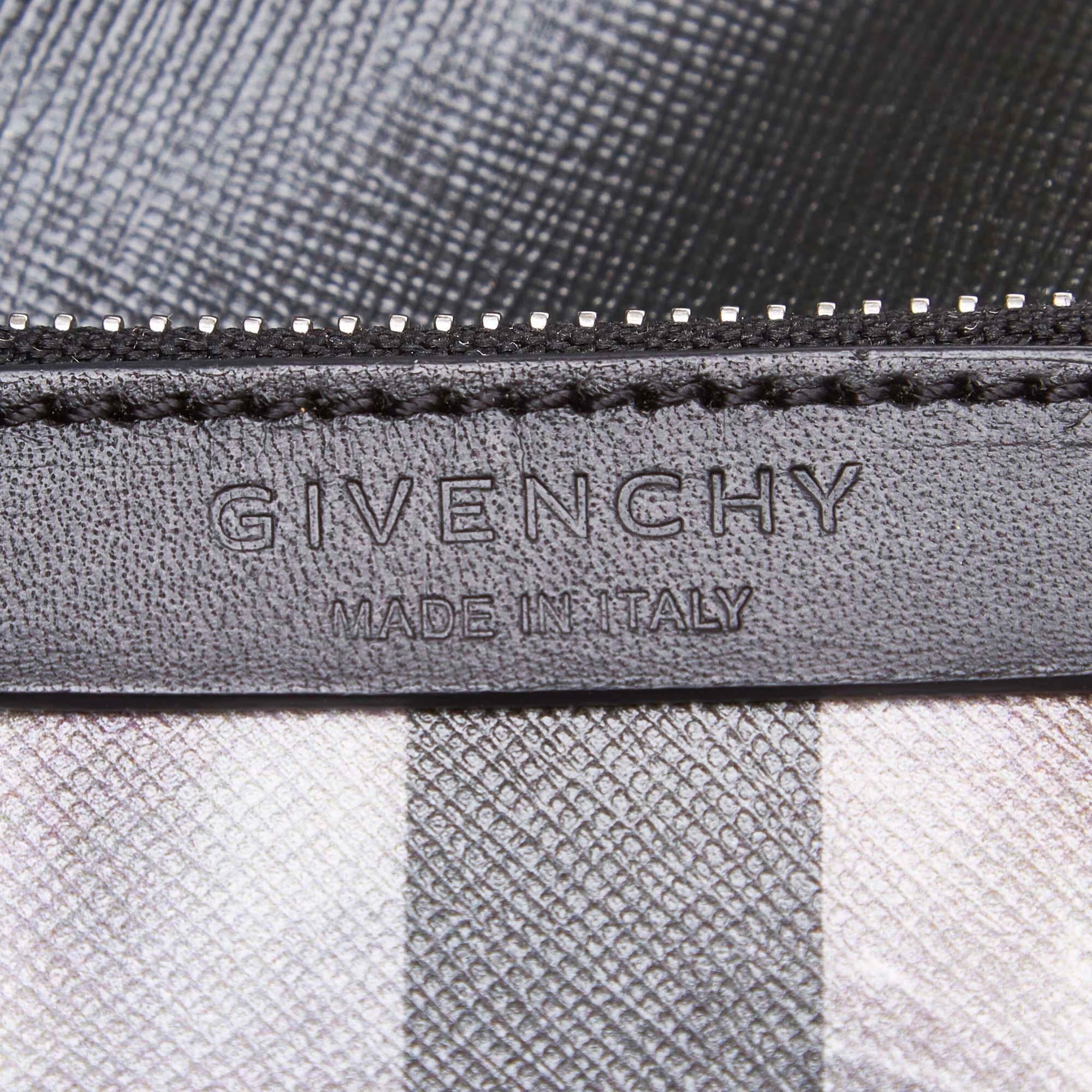 Givenchy Madonna Antigona - Robe noire 1