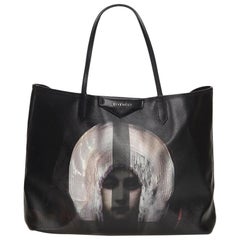 Givenchy Black Madonna Antigona