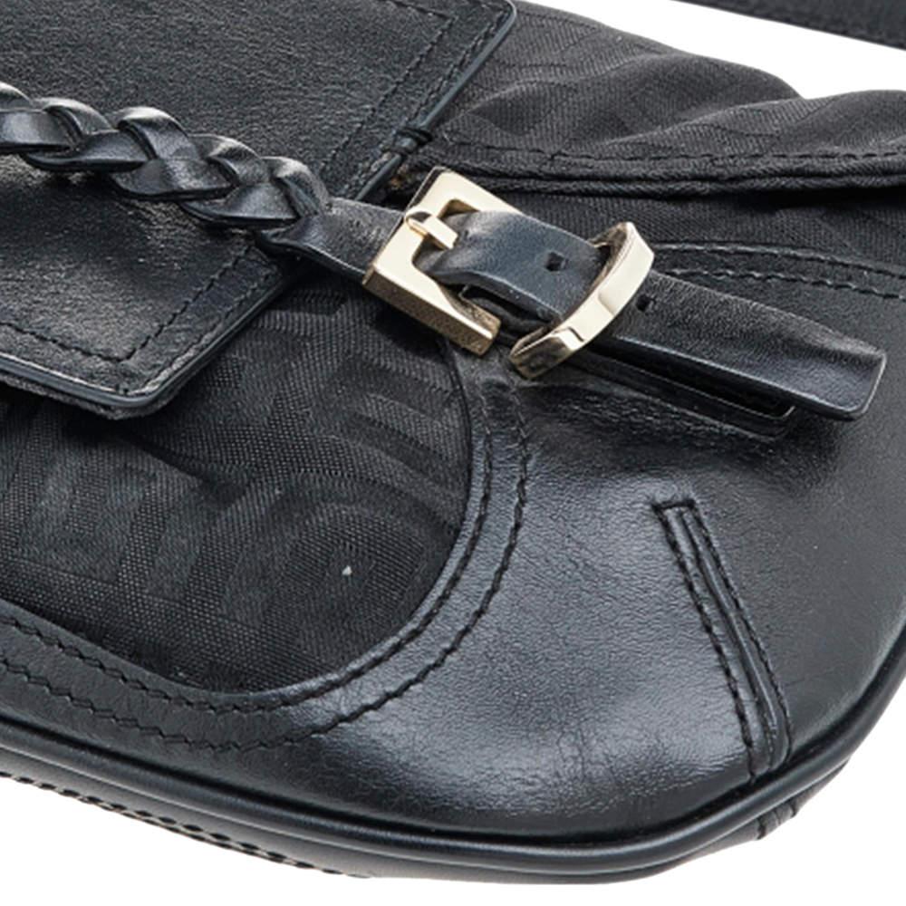 Donna Givenchy Borsa a tracolla Monogram in tela e pelle nera con pattina