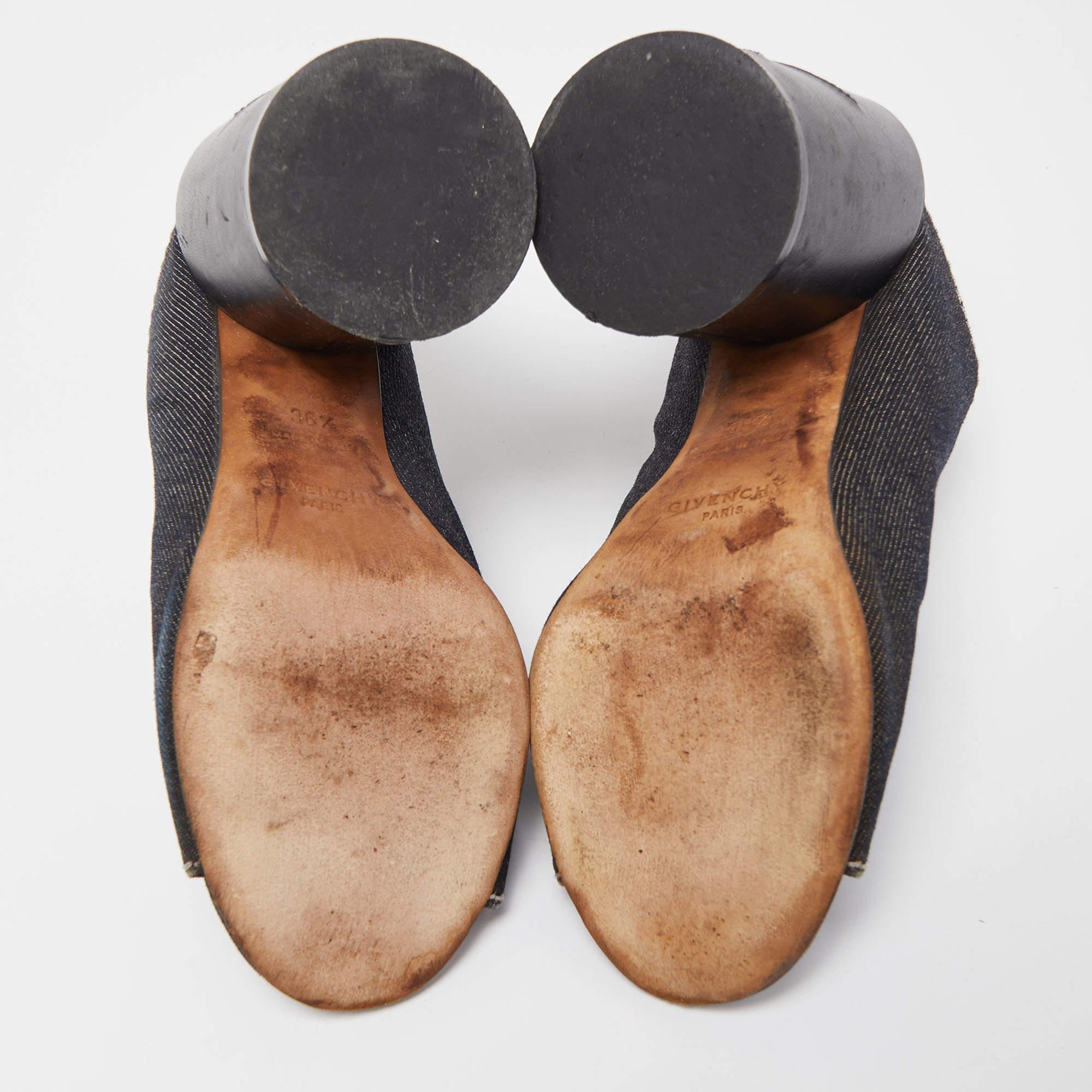 Givenchy Black/Navy Blue Denim and Leather Slide Size 36.5 For Sale 2