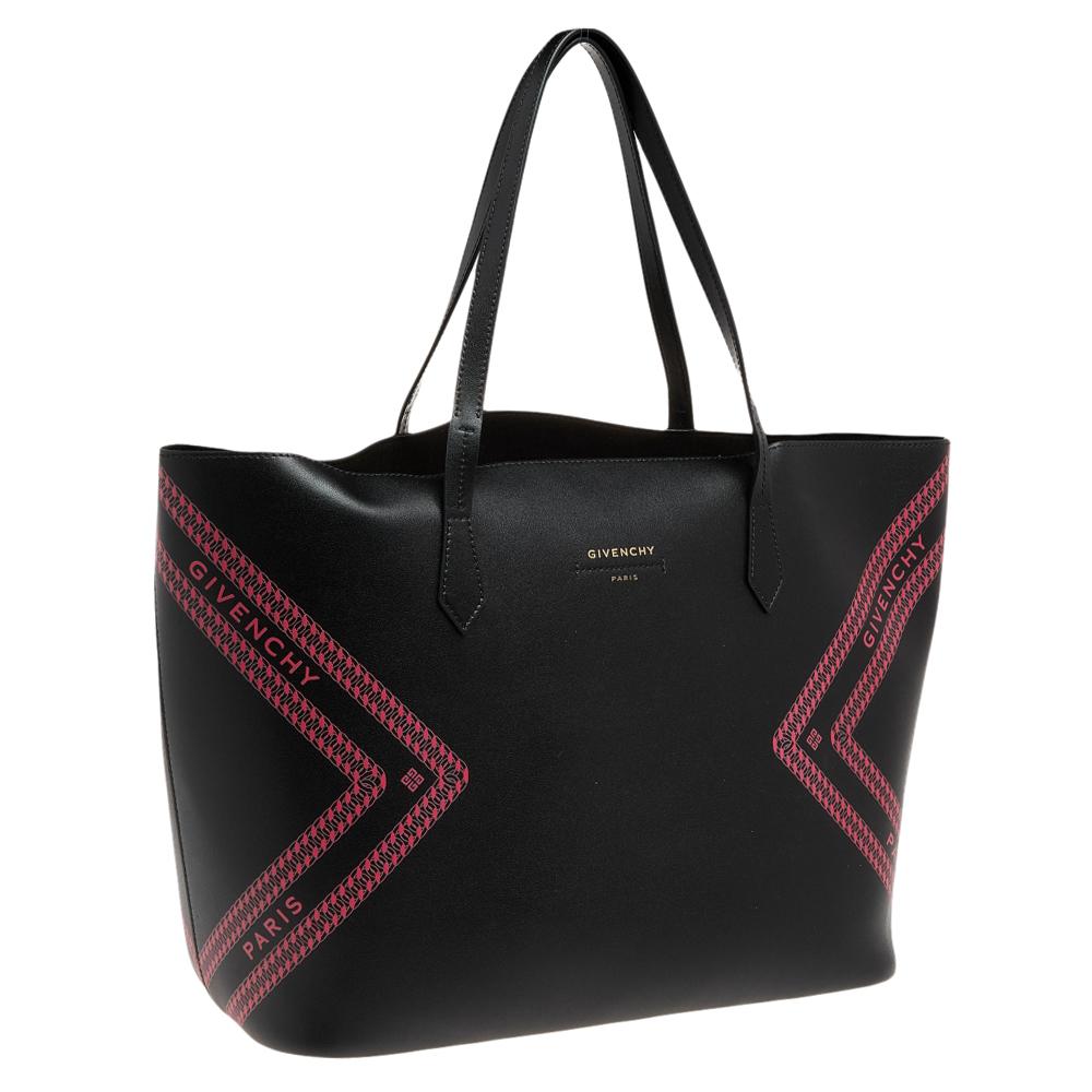 Givenchy Black/Pink Leather Wing Shopper Tote In Good Condition In Dubai, Al Qouz 2