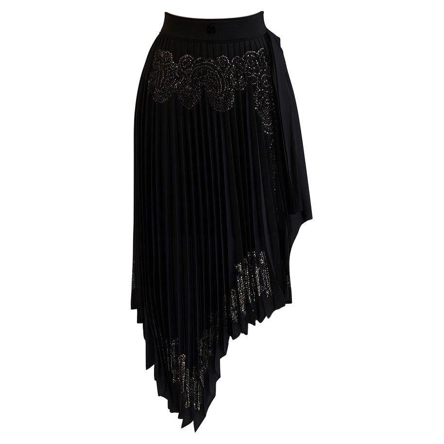 Givenchy Falda asimétrica plisada negra con adornos de tachuelas SS2019 Talla 38 en venta
