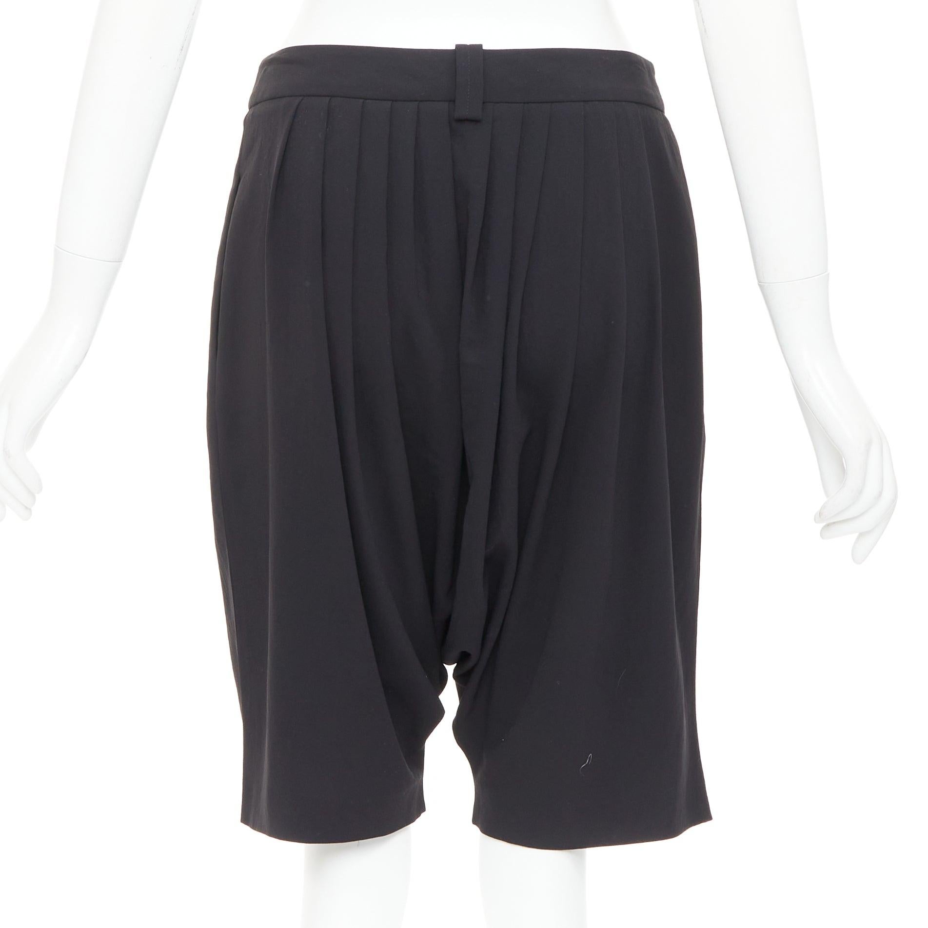 De las mujeres GIVENCHY black pleated front drop crotch harem knee length shorts FR38 M en venta