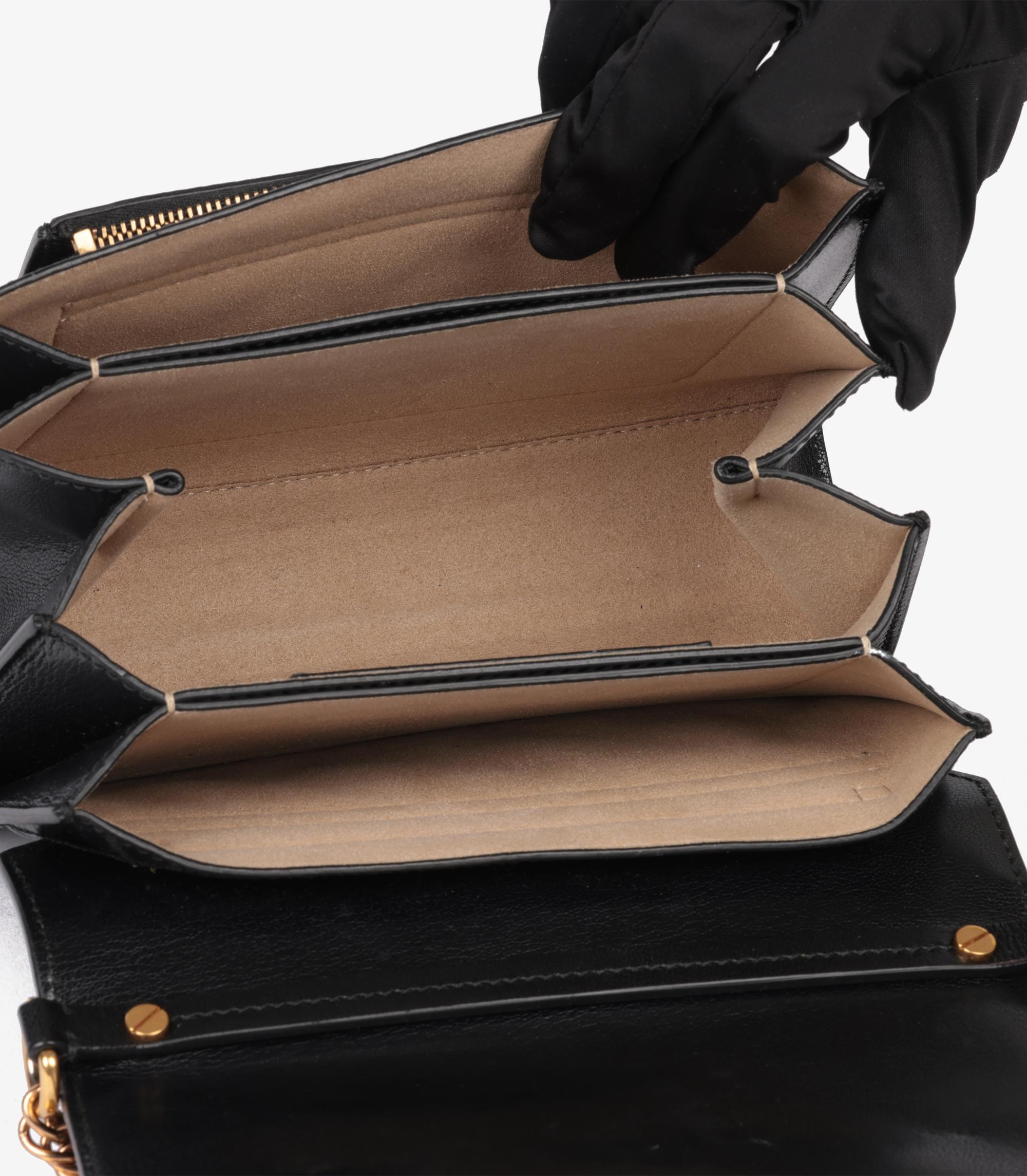Givenchy Black Quilted Goatskin Leather Small GV3 Shoulder Bag im Angebot 5