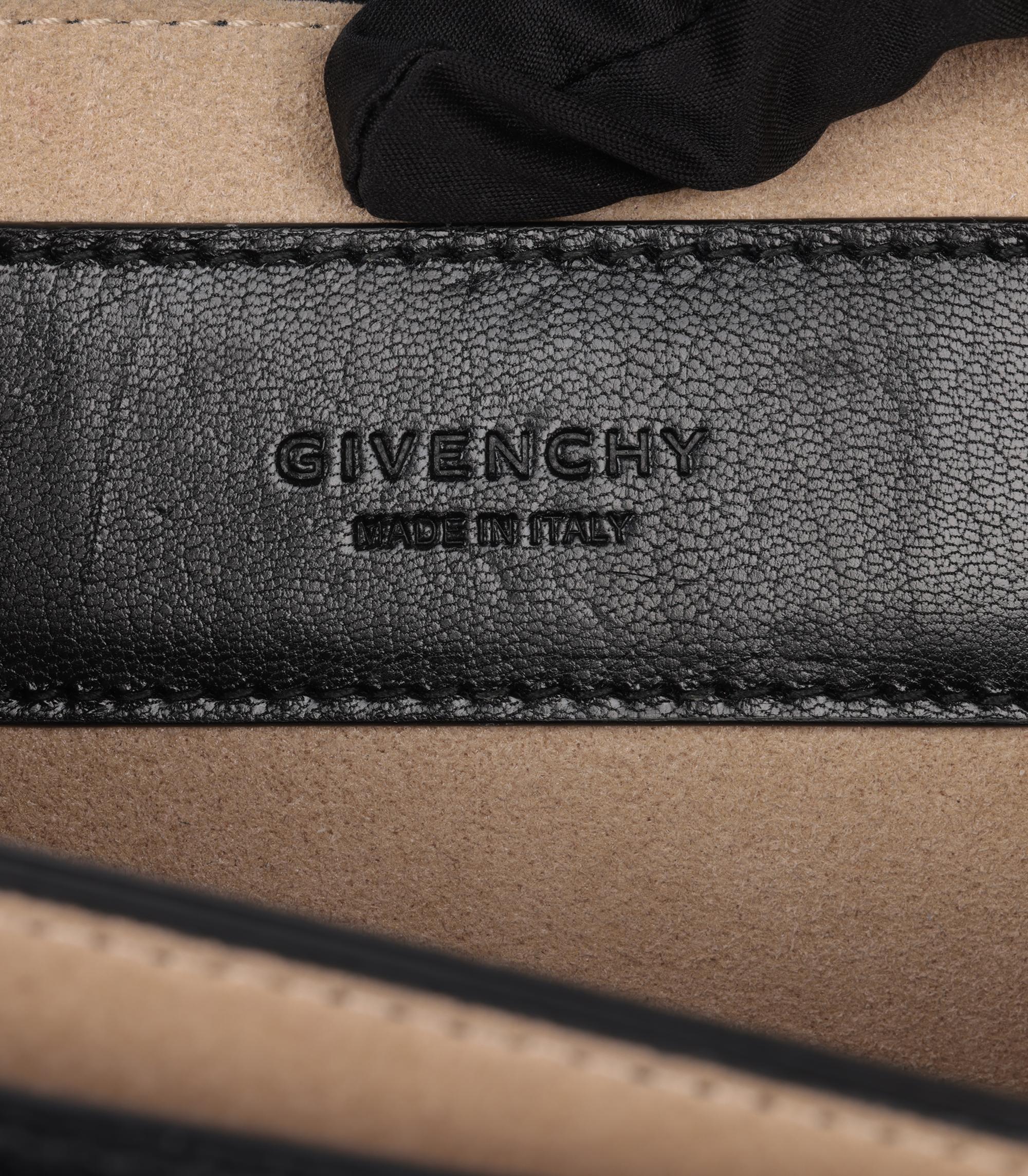 Givenchy Black Quilted Goatskin Leather Small GV3 Shoulder Bag For Sale 7