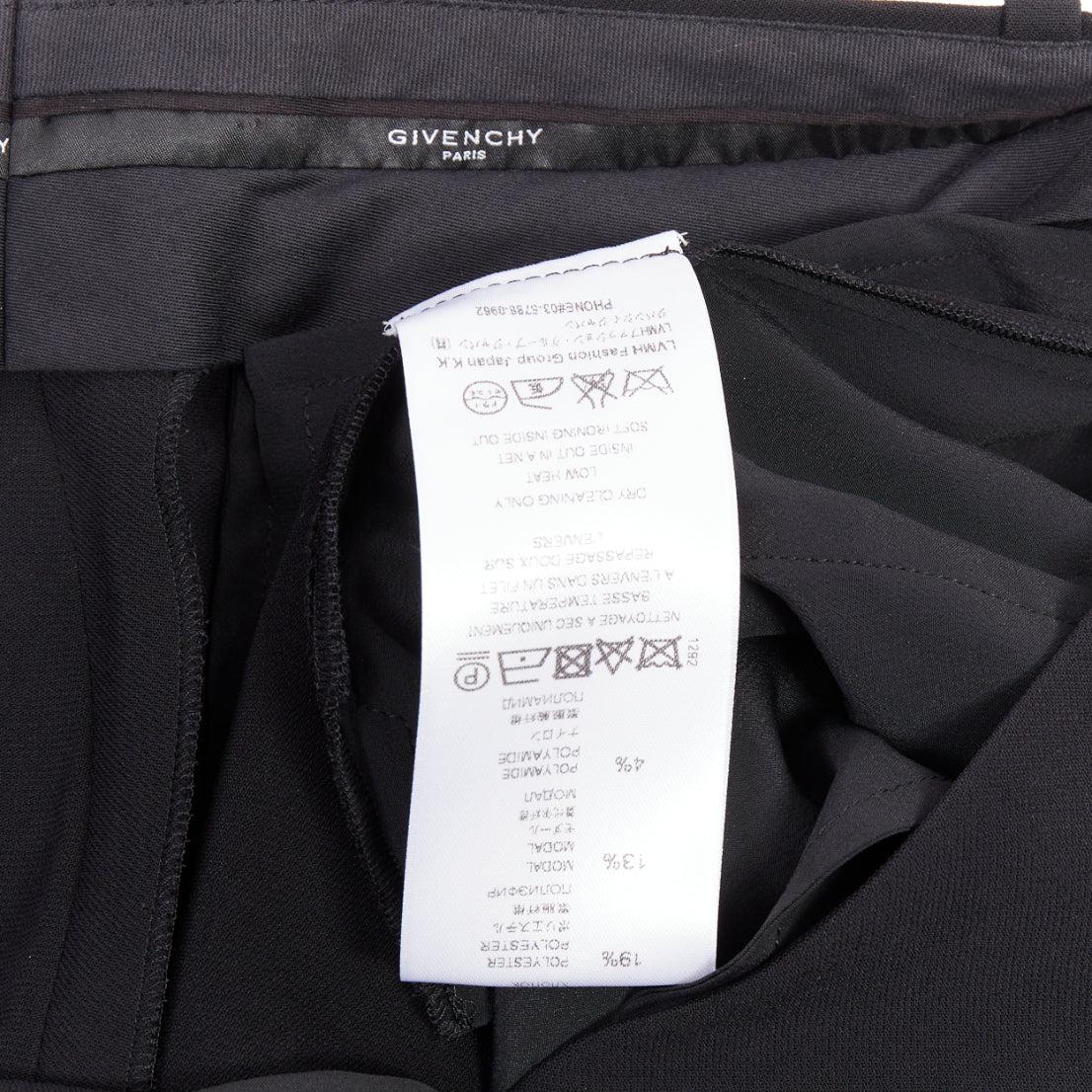 GIVENCHY pantaloni a gamba larga con frange in nastro di seta nero in vendita 3
