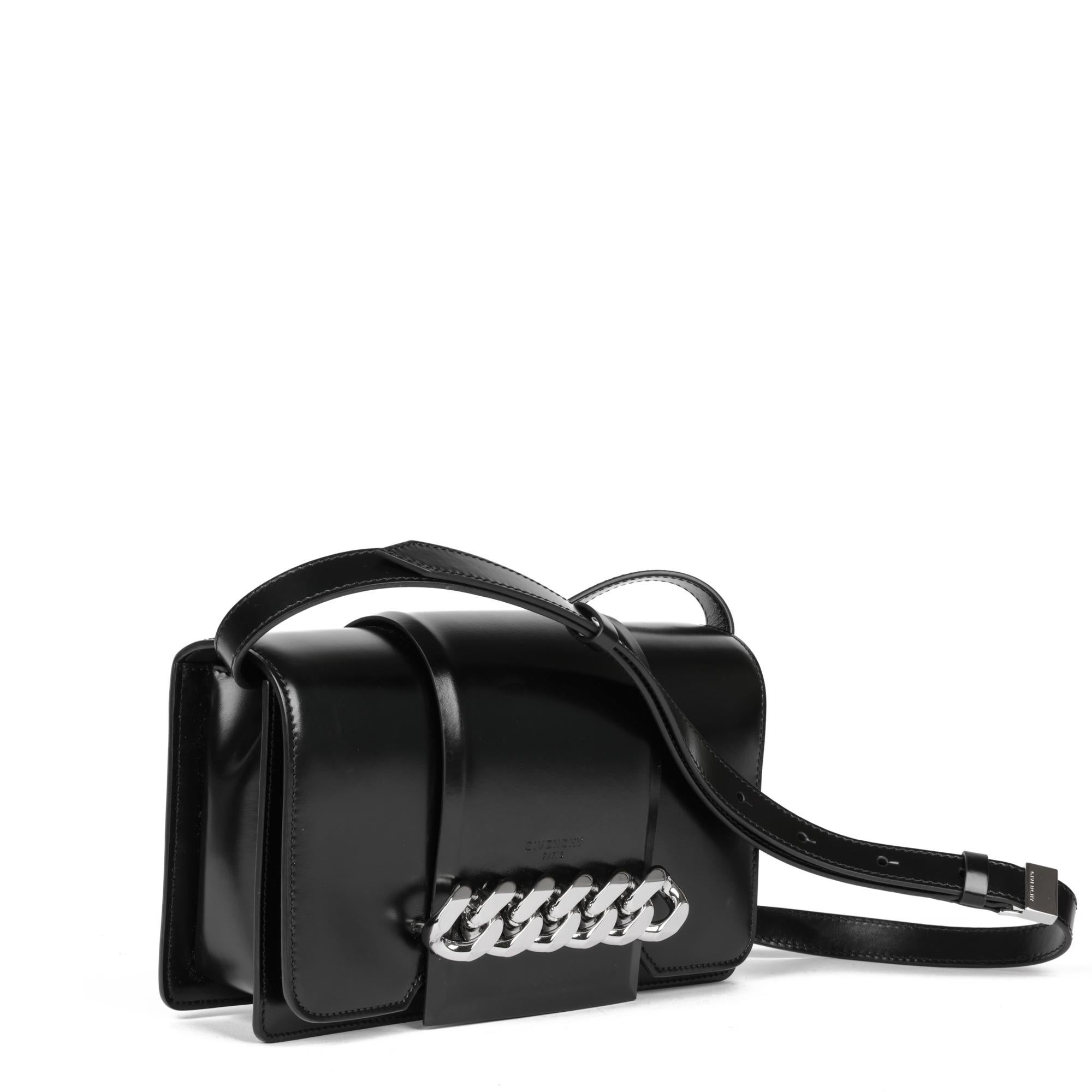 GIVENCHY
Black Smooth Calfskin Leather Infinity Flap Bag

Serial Number: MA I 0187
Age (Circa): 2017
Accompanied By: Dust Bag
Authenticity Details: Date Stamp (Made in Italy) 
Gender: Ladies
Type: Shoulder, Crossbody

Colour: Black
Hardware: