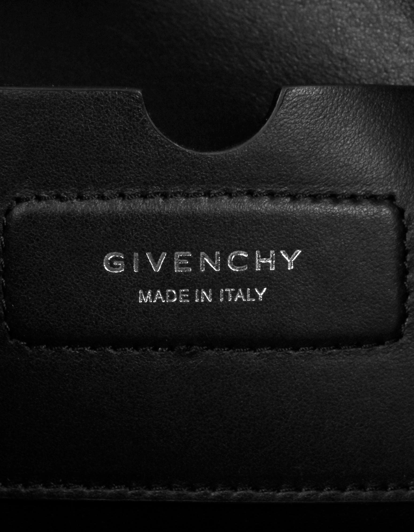 Women's Givenchy Black Soft Calfskin Medium Soft Antigona Bag rt. $2, 650