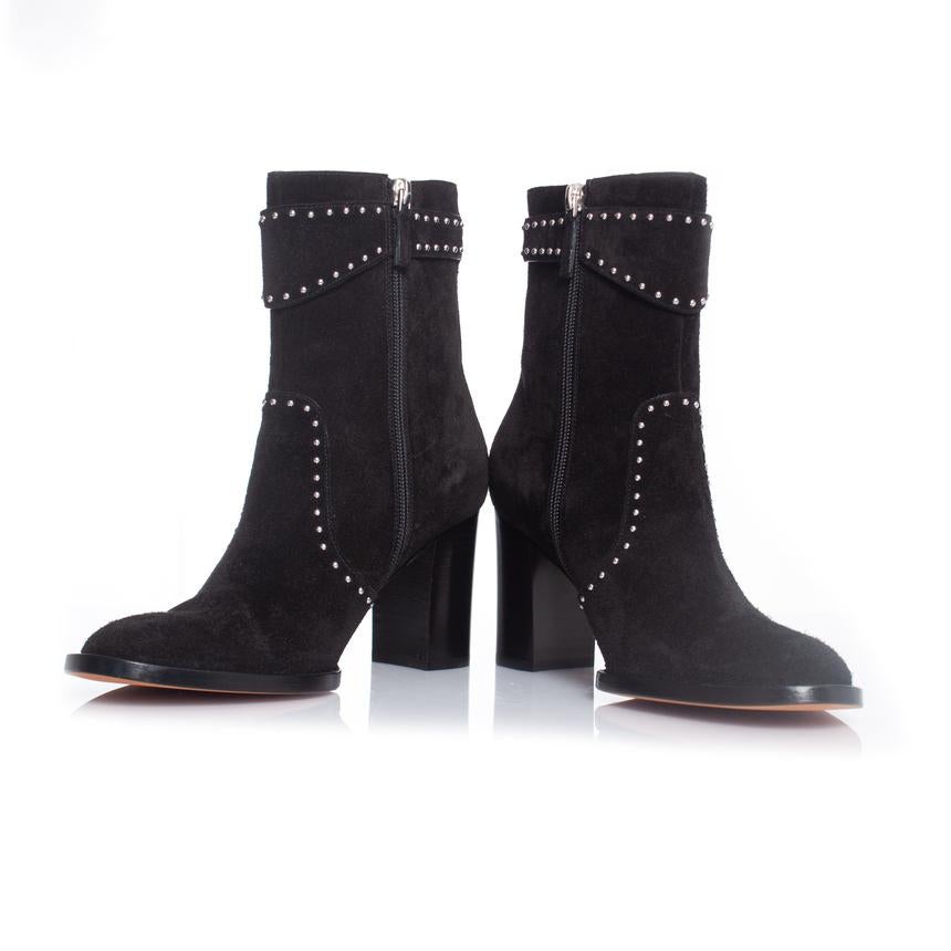 Women's or Men's Givenchy, Black suede ankle boots For Sale