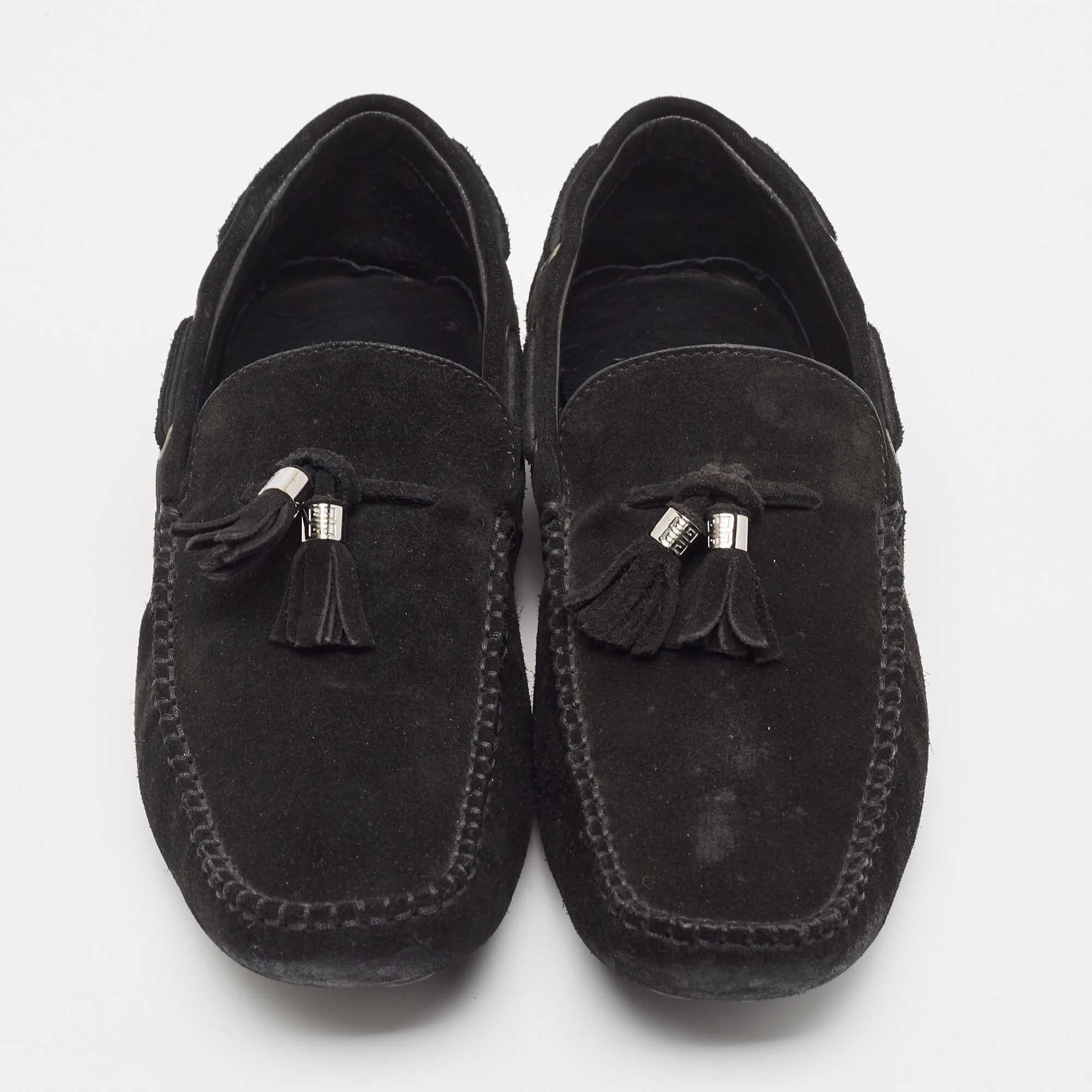 Givenchy Black Suede Tassel Detail Slip On Loafers Size 41 In Good Condition For Sale In Dubai, Al Qouz 2