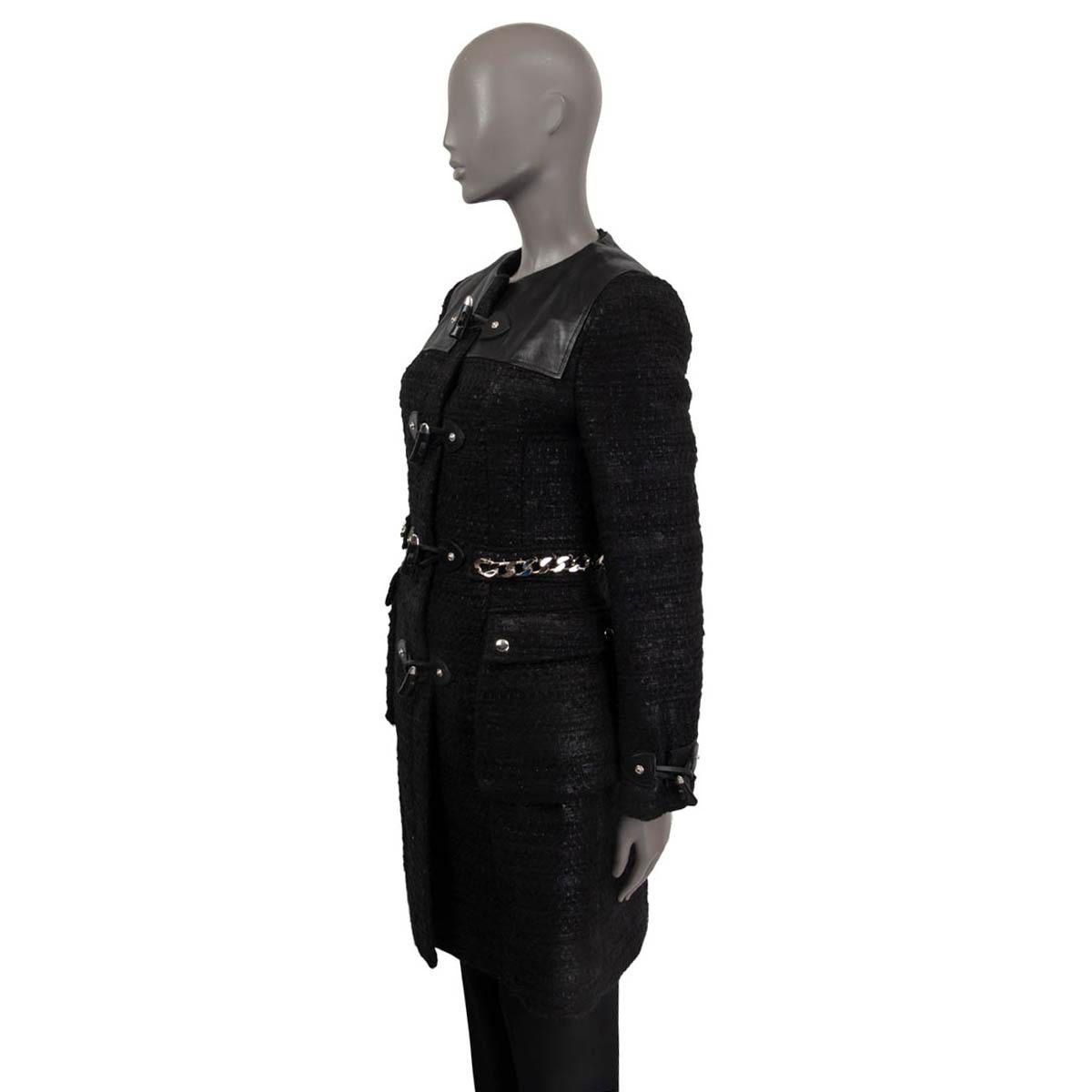 GIVENCHY schwarzer Wollmantel TWEED CHAIN EMBELLISHED DUFFLE Coat Jacke 38 S Damen im Angebot