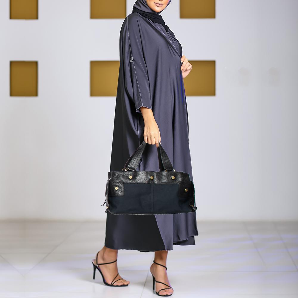 Givenchy Blue/Black Fabric and Leather Bag In Good Condition For Sale In Dubai, Al Qouz 2