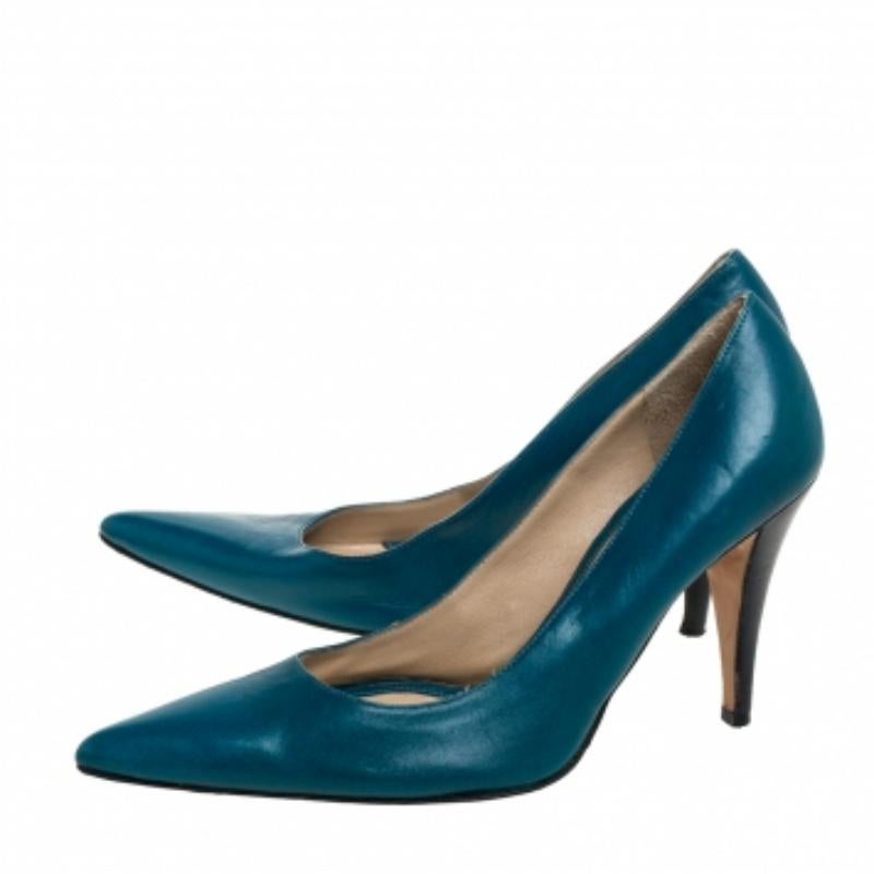 Givenchy Blue Leather Pointed Toe Pumps Size 36 In Fair Condition For Sale In Dubai, Al Qouz 2