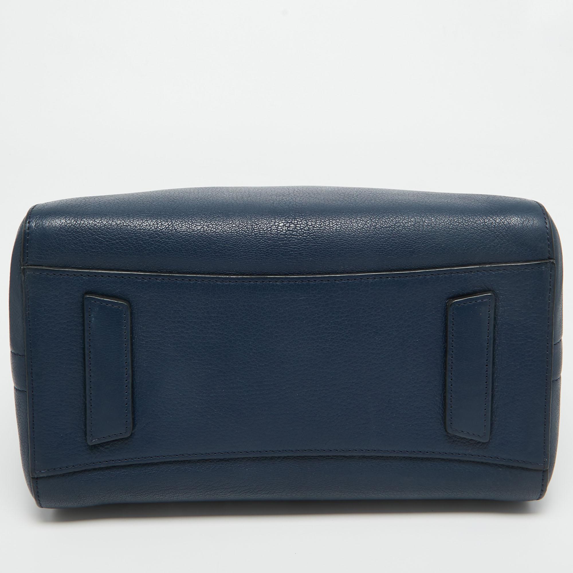 Givenchy Blue Leather Small Antigona Satchel For Sale 2