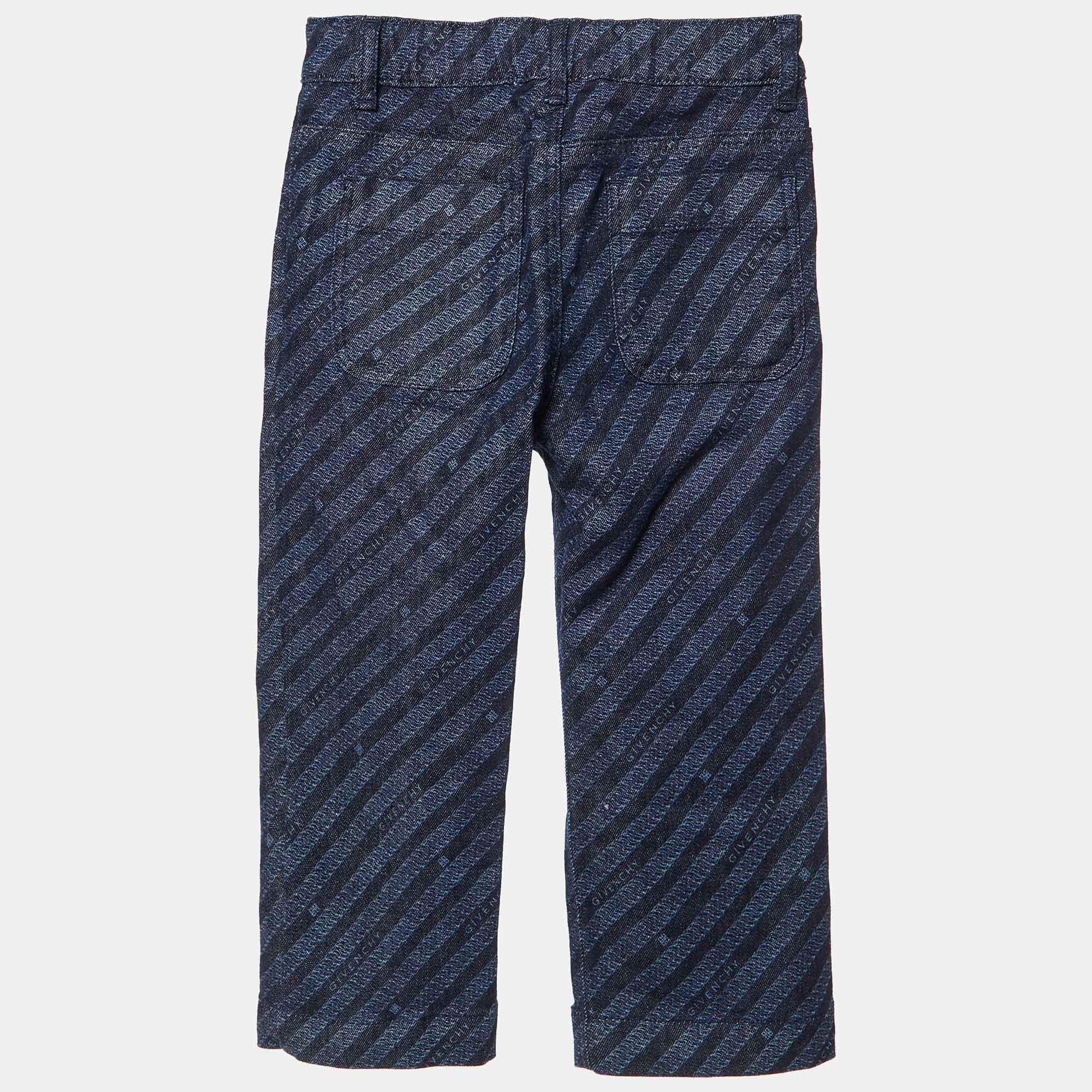 Elevate your childs style with these Givenchy jeans meticulously crafted for comfort. Made from cotton and elastane they ensure durability for every adventure.
