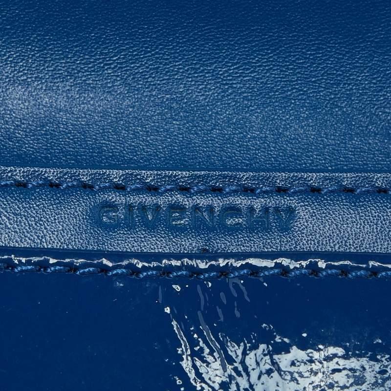 Givenchy Blue Patent Leather Logo Flap Continental Wallet For Sale 3