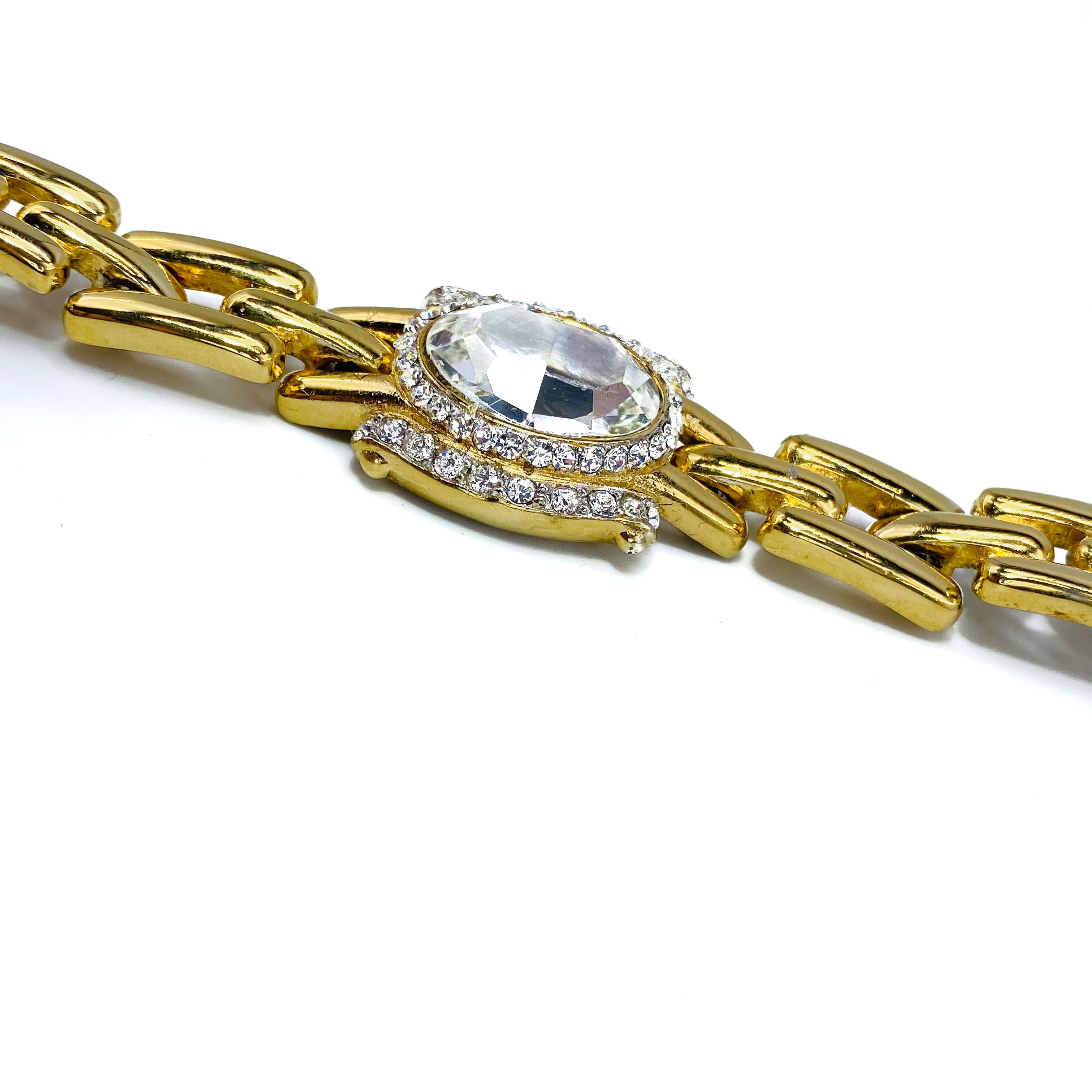 Givenchy Vintage 1980s Bracelet

A beautiful and timeless 1980s piece from the iconic House of Hubert du Givenchy

Detail
-Crafted from gold plated metal
-Made in the 1980s
-Articulated watch strap style design
-Large sparkling oval crystal

Size &