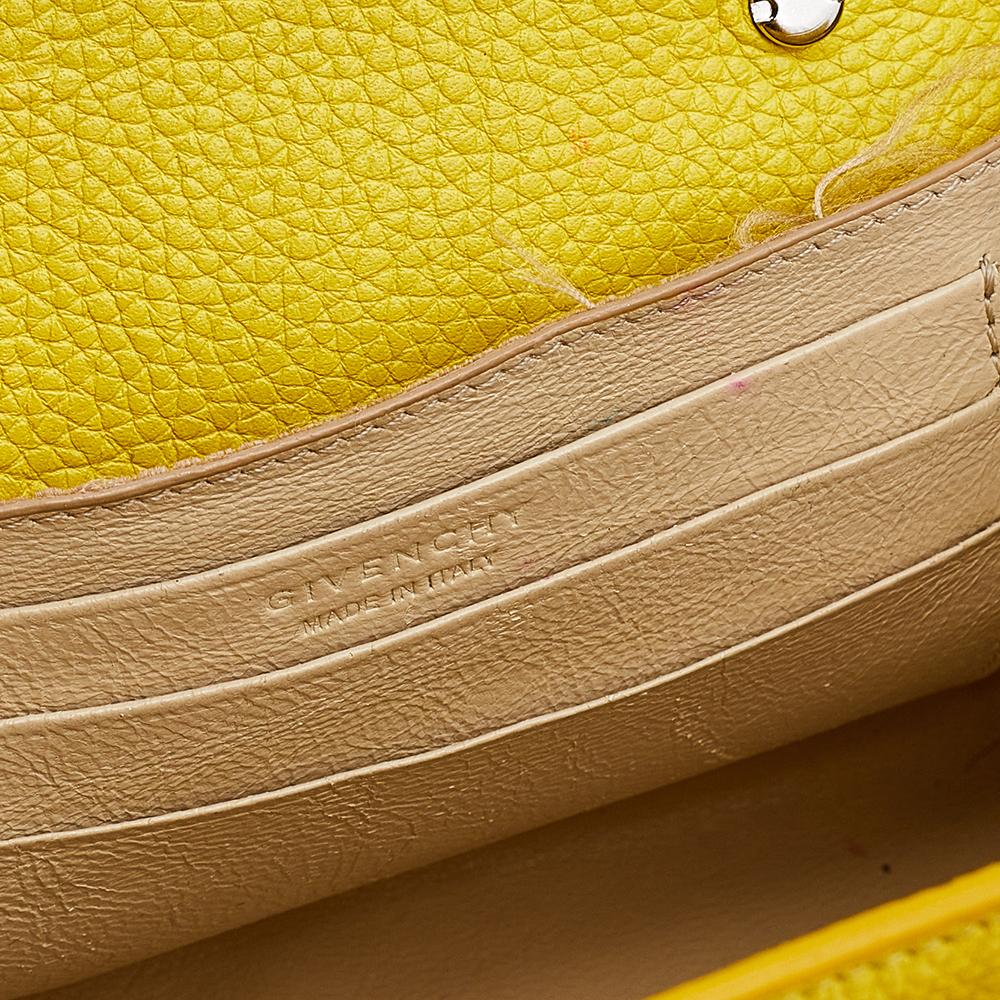 Givenchy - Sac à bandoulière Nano Horizon en cuir jaune vif 3