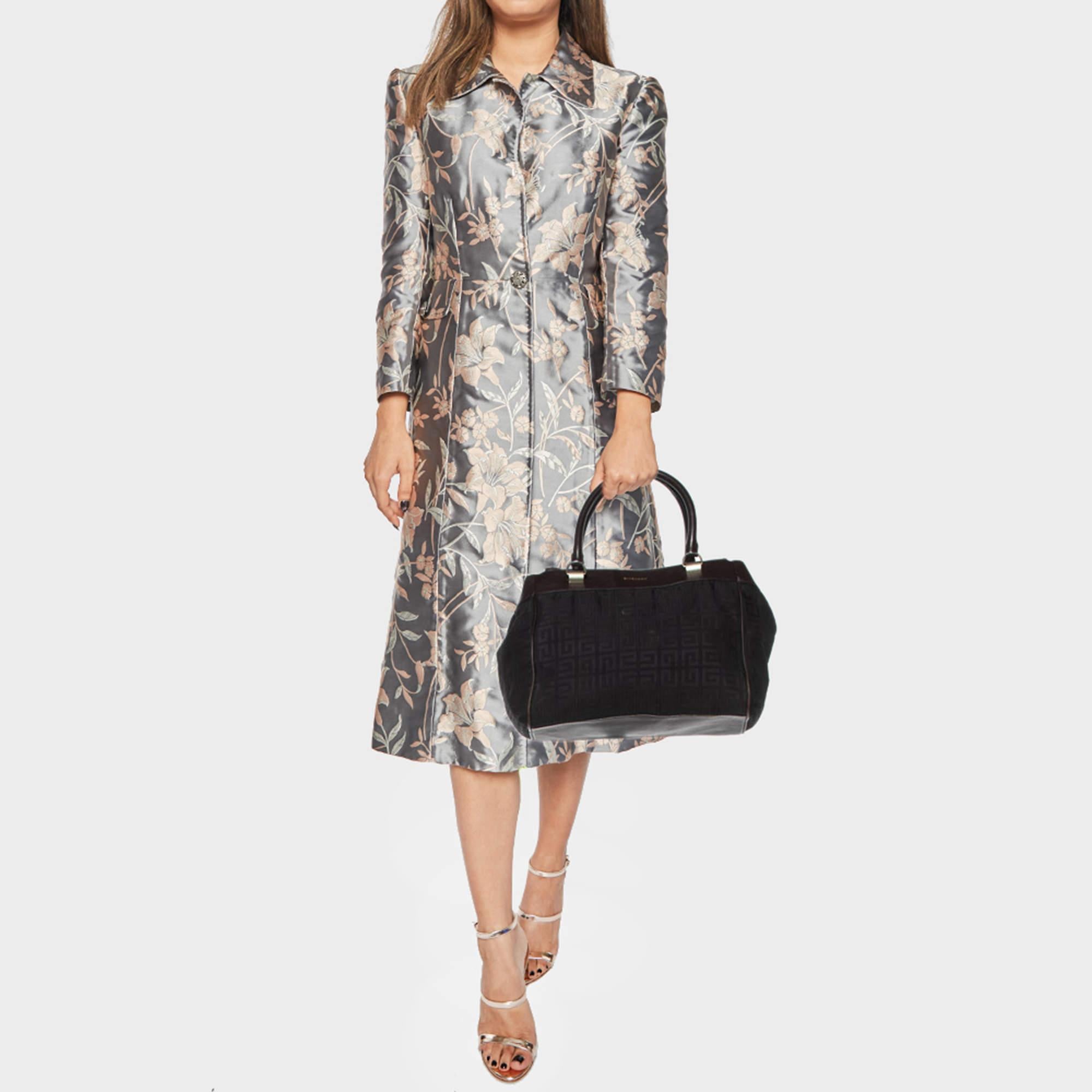 Crafted from quality materials  your wardrobe is missing out on this beautifully made designer bag. Look your fashionable best in any outfit with this stylish tote that promises to elevate your ensemble.
