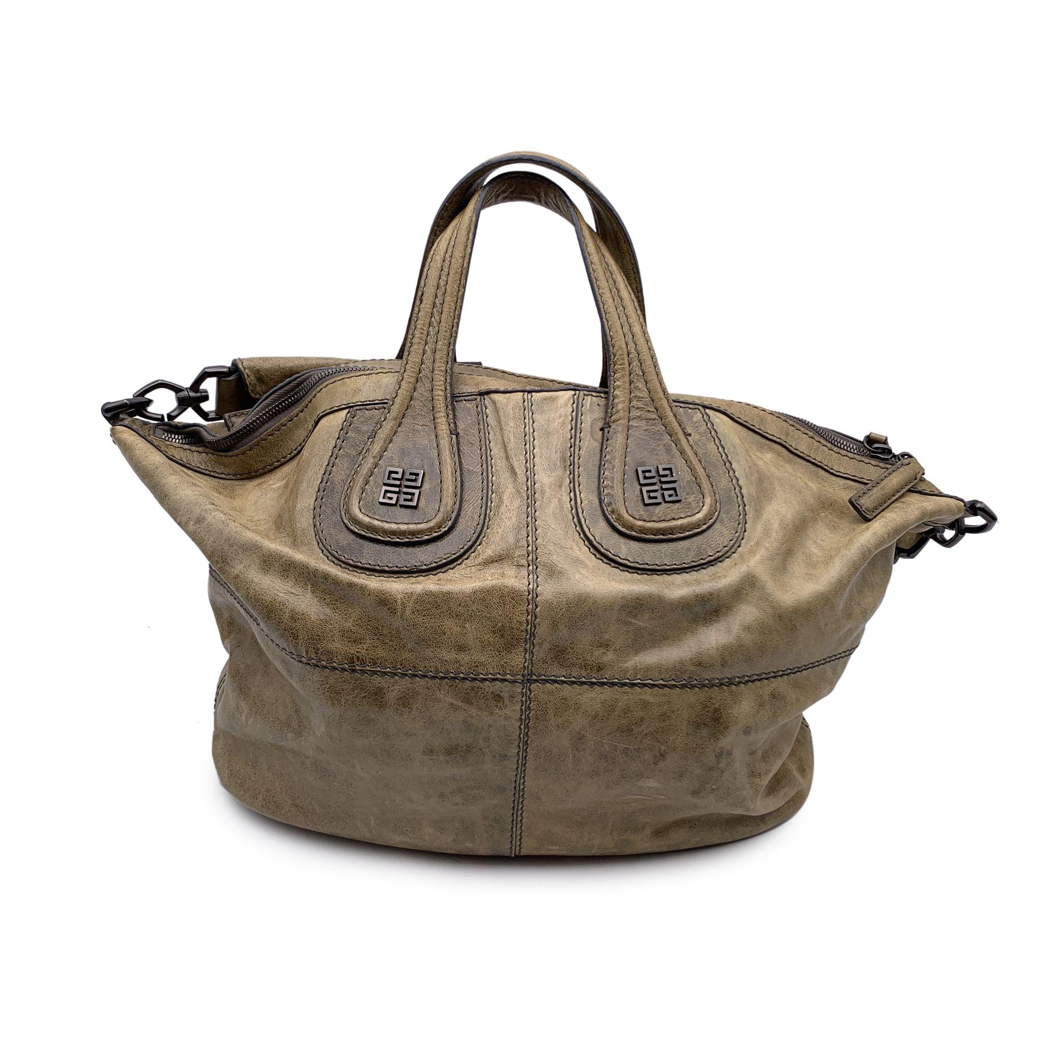 Givenchy Brown Distressed Leather Nightingale Duffle Bag Weekender In Good Condition In Rome, Rome