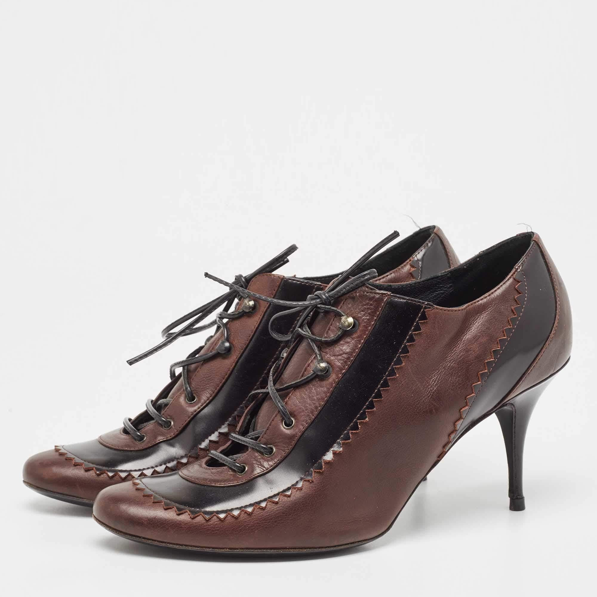Make a chic style statement with these designer pumps. They showcase sturdy heels and durable soles, perfect for your fashionable outings!