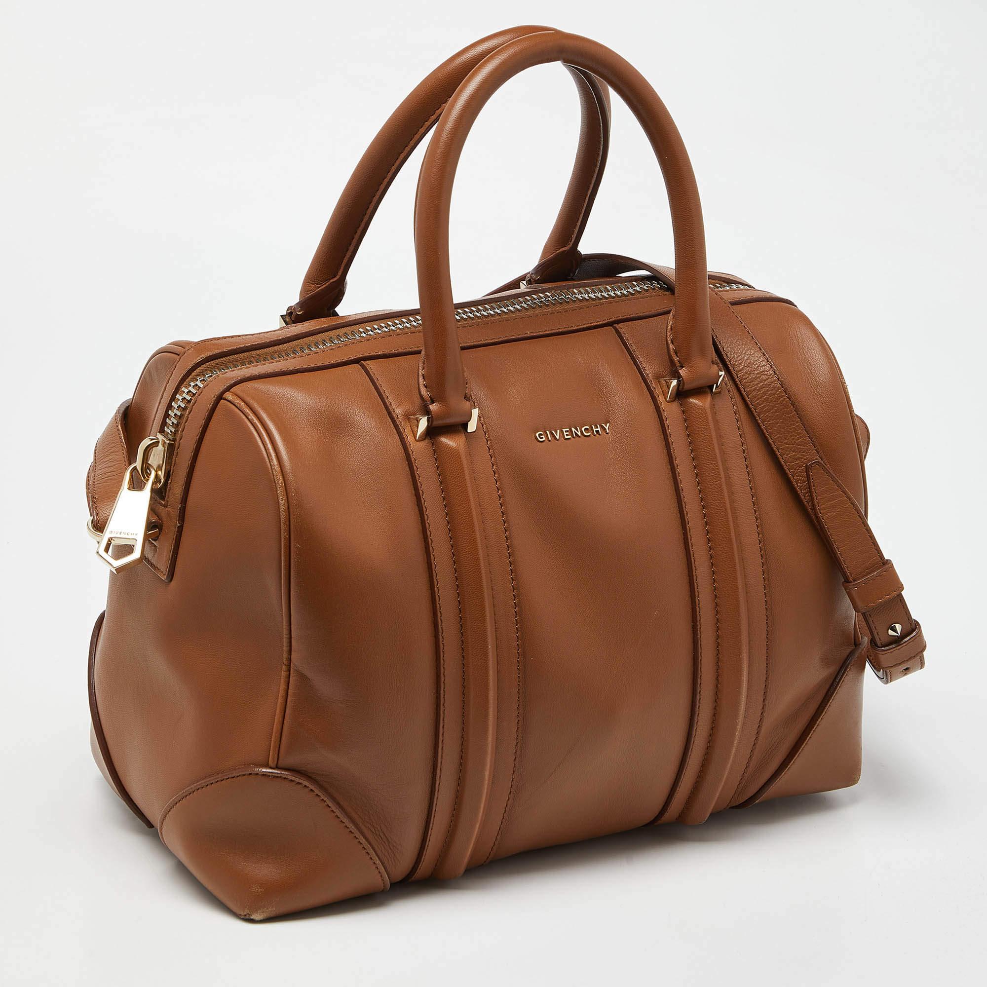 Givenchy Brown Leather Lucrezia Duffle Bag In Good Condition In Dubai, Al Qouz 2