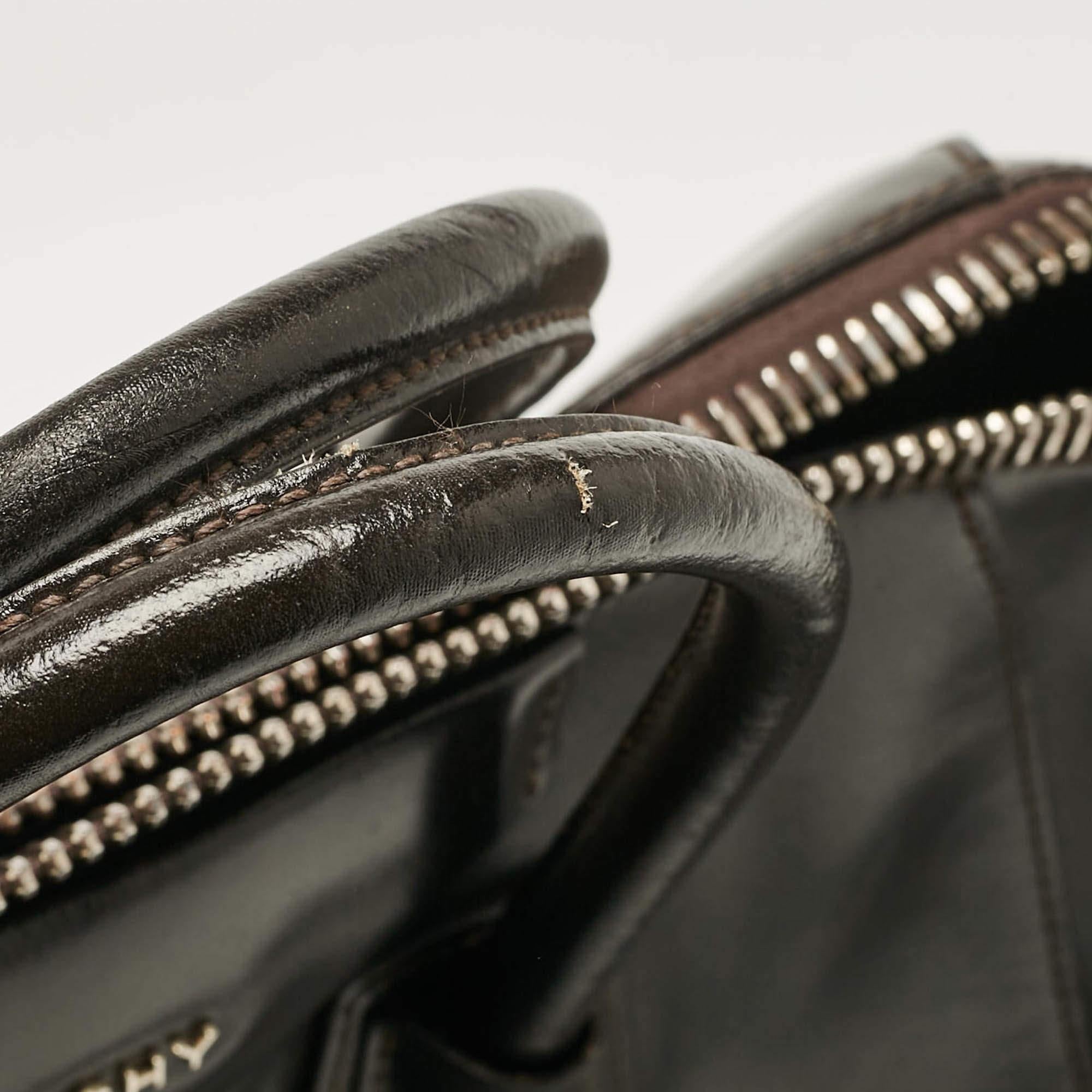 Givenchy Brown Leather Medium Antigona Satchel For Sale 4