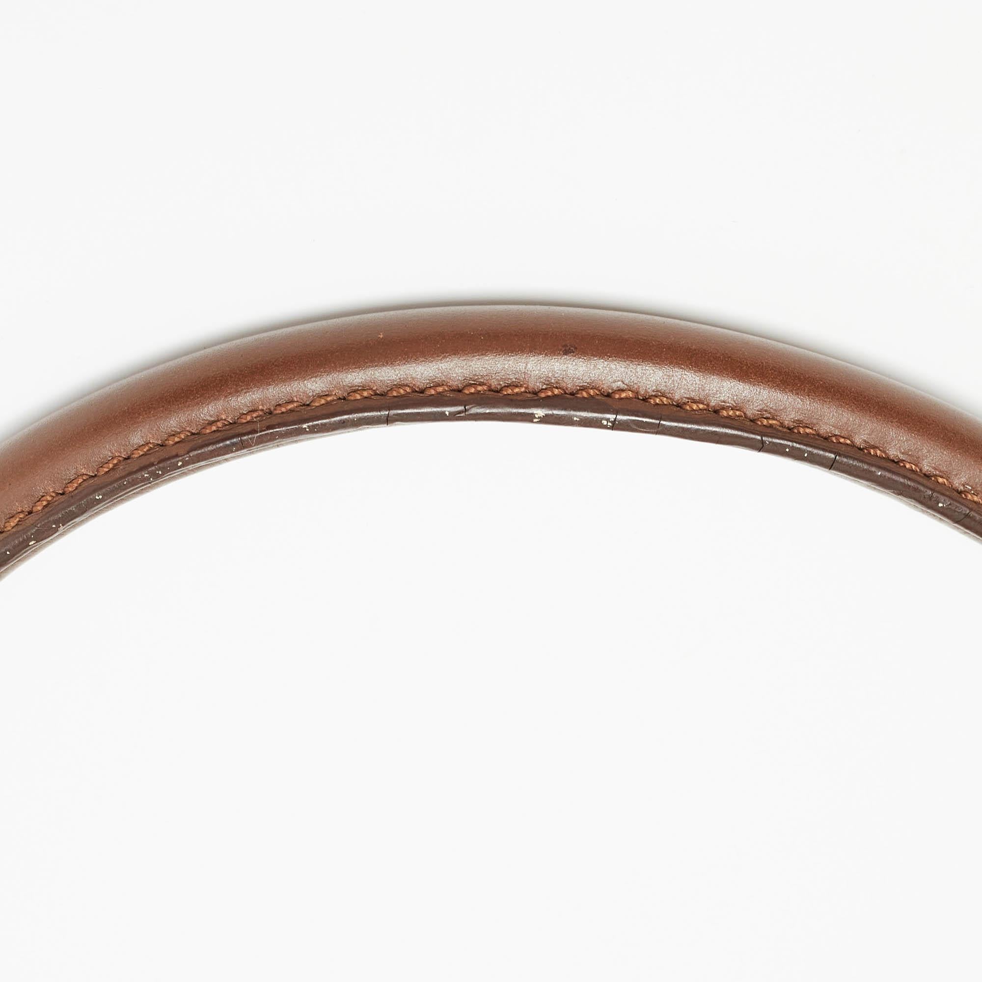Givenchy Brown - Fourre-tout en cuir embossé avec monogramme en vente 12