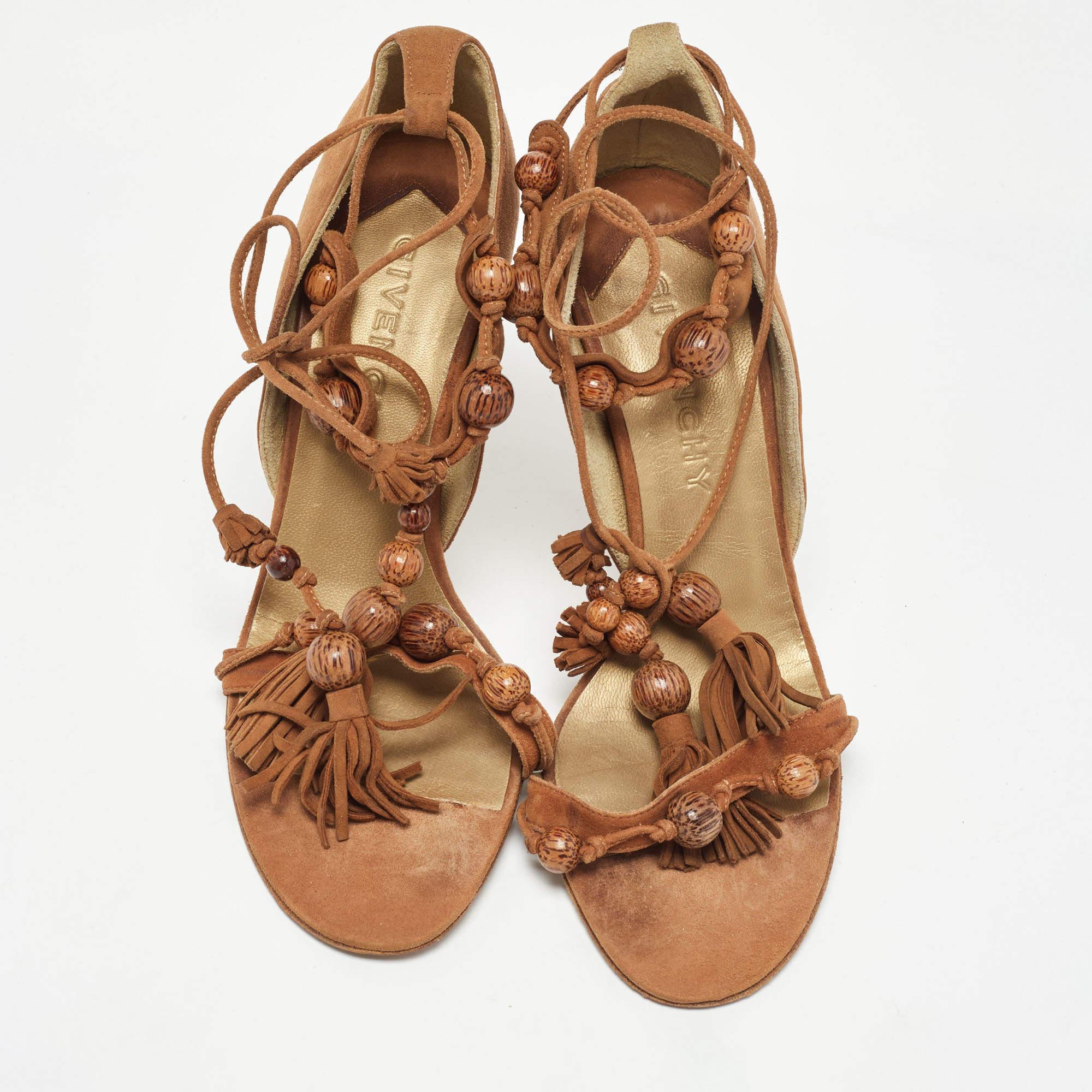 Givenchy Brown Wildleder Knöchel Krawatte Sandalen Größe 37.5 (Braun) im Angebot