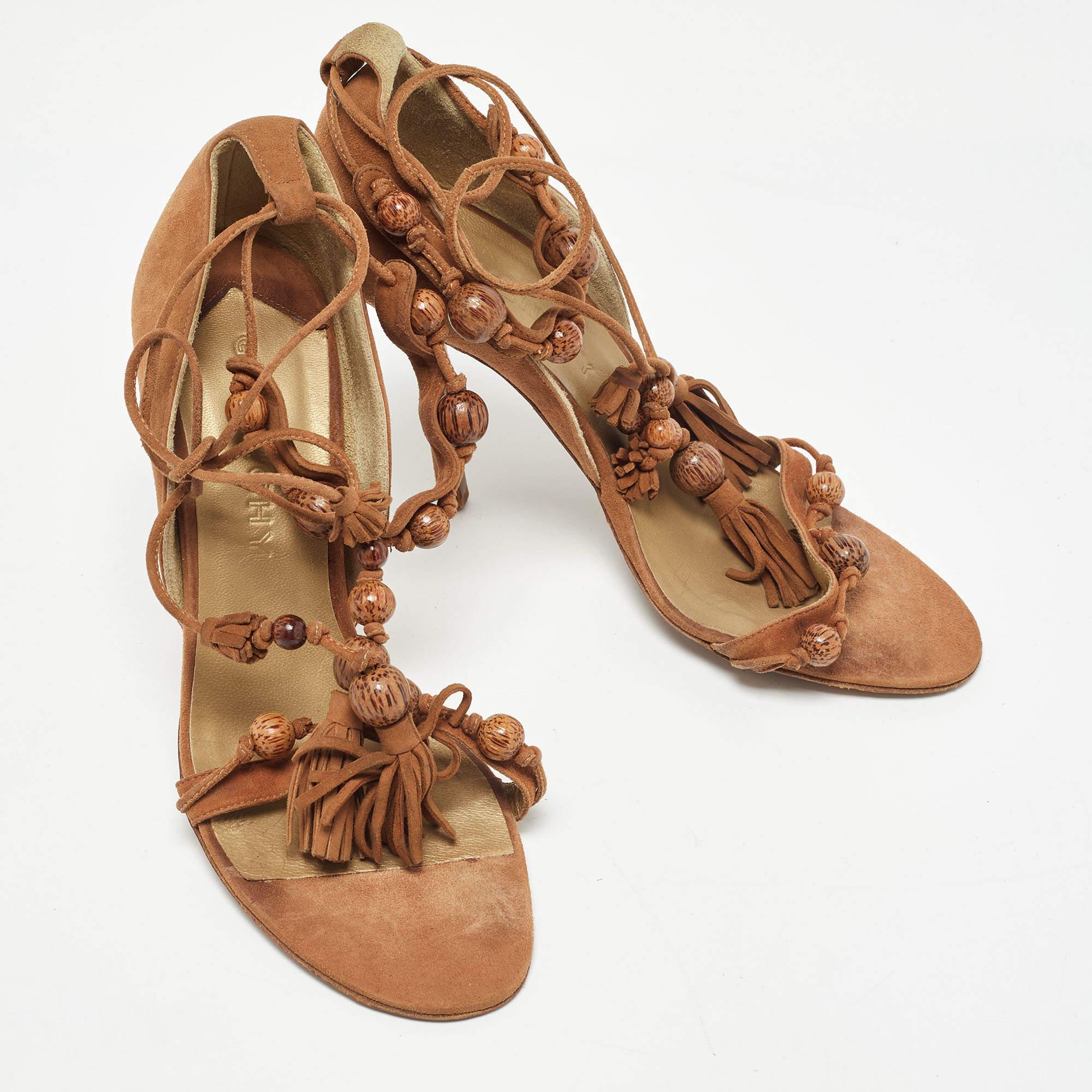 Givenchy Brown Wildleder Knöchel Krawatte Sandalen Größe 37.5 im Zustand „Relativ gut“ im Angebot in Dubai, Al Qouz 2