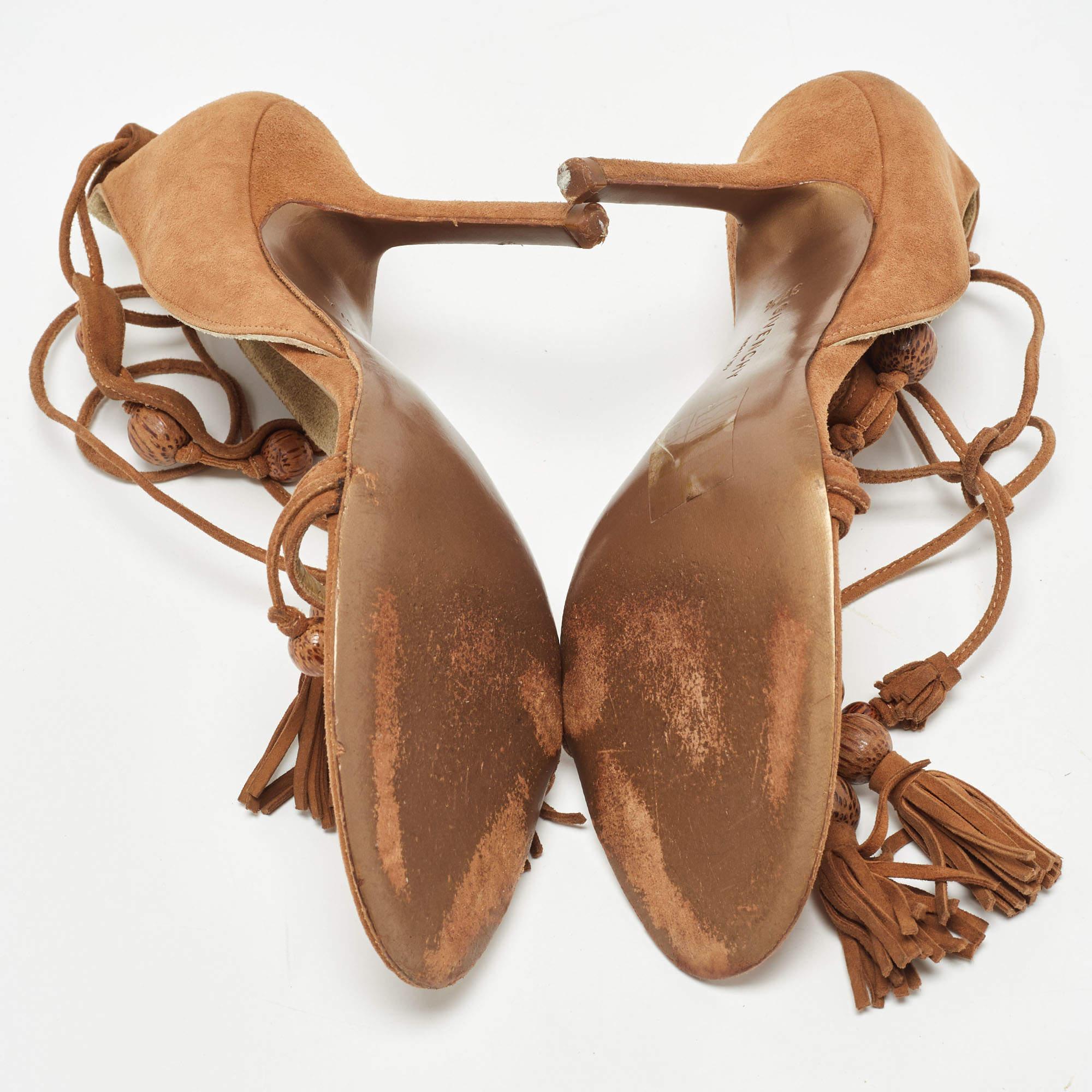 Givenchy Brown Wildleder Knöchel Krawatte Sandalen Größe 37.5 im Angebot 1