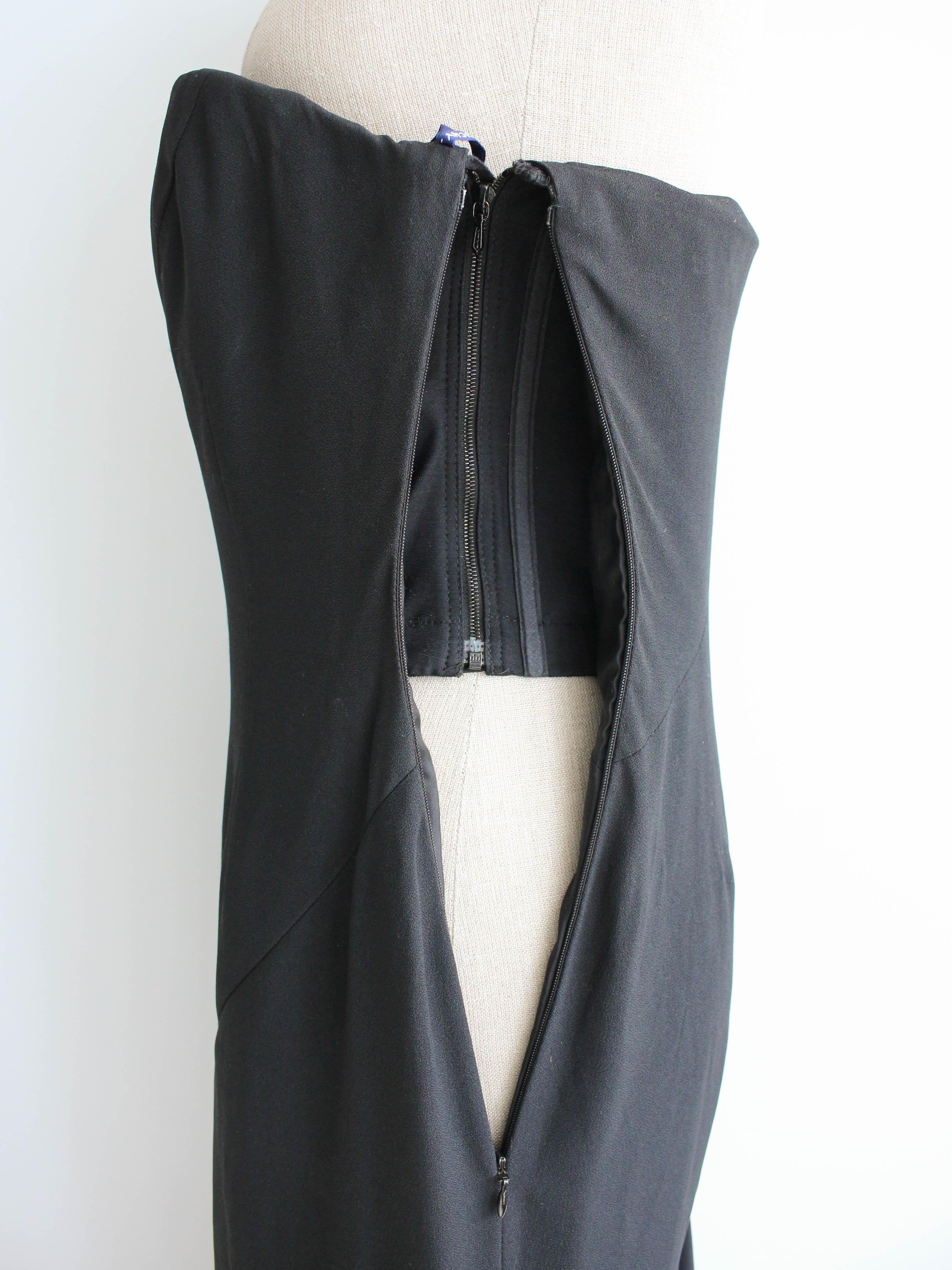Givenchy by Alexander McQueen Autumn/Winter 1997 Black Strapless Corseted Dress For Sale 2