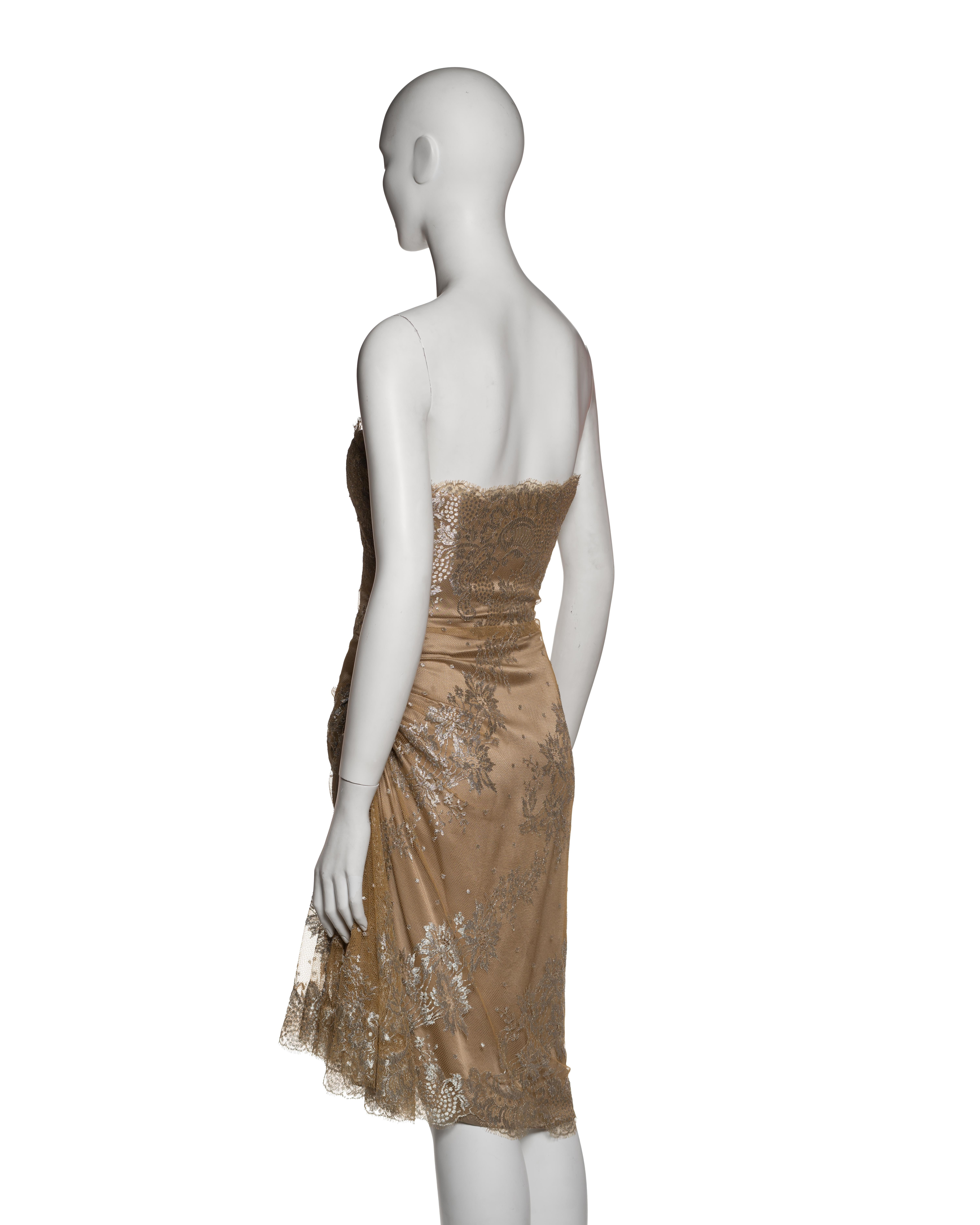 Vestido de encaje metalizado Givenchy by Alexander McQueen Haute Couture, FW 1998 en venta 5