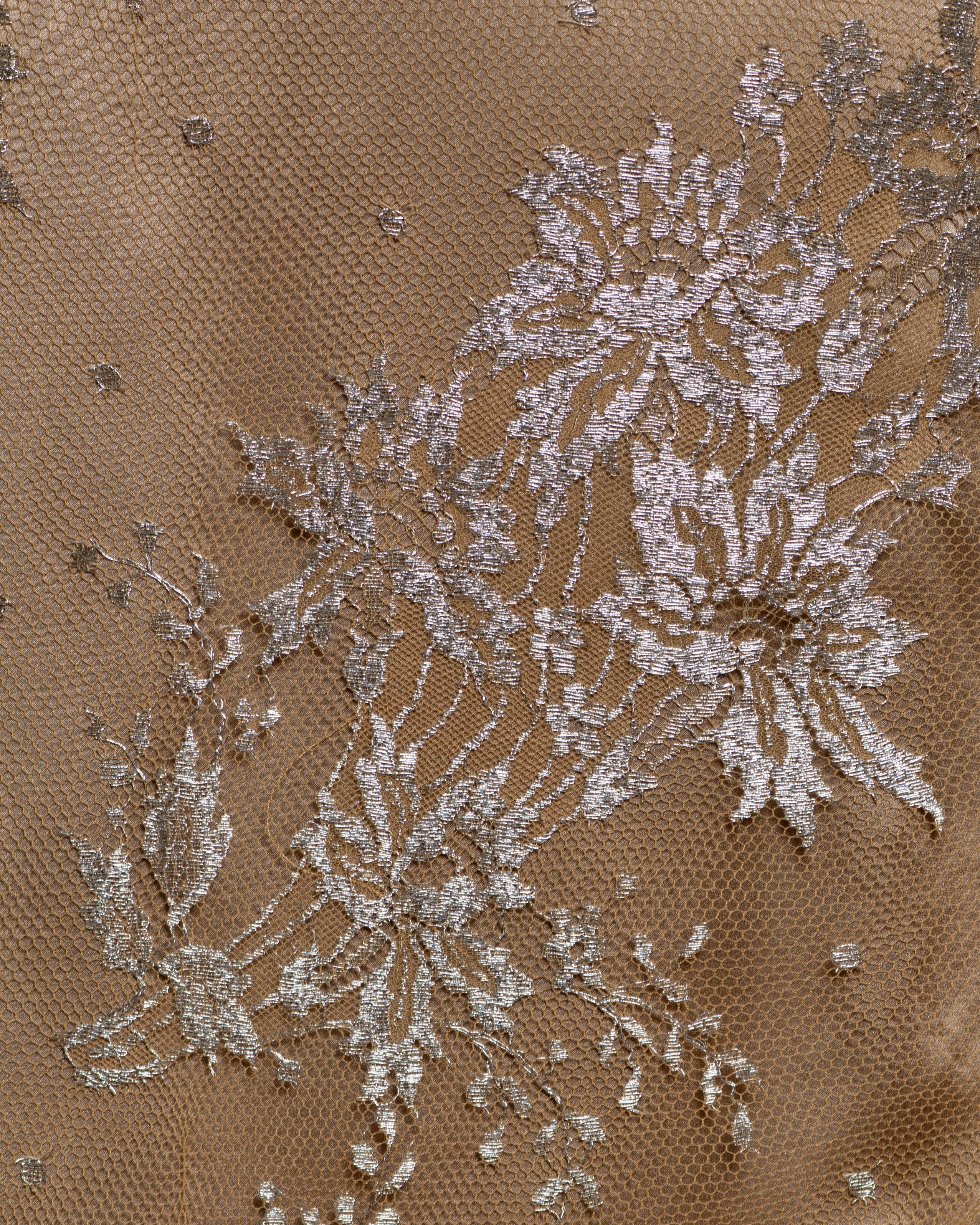 De las mujeres Vestido de encaje metalizado Givenchy by Alexander McQueen Haute Couture, FW 1998 en venta