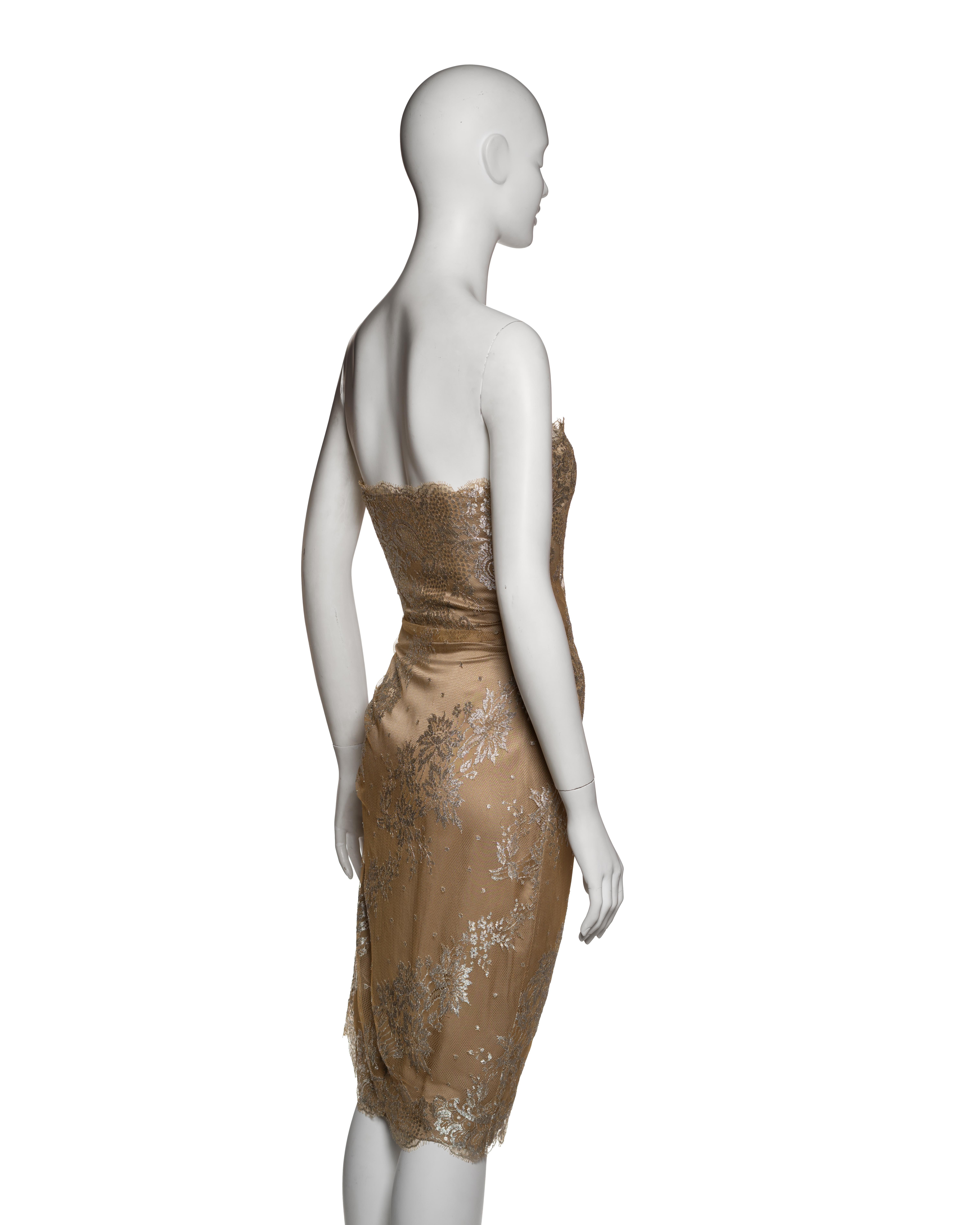 Vestido de encaje metalizado Givenchy by Alexander McQueen Haute Couture, FW 1998 en venta 3