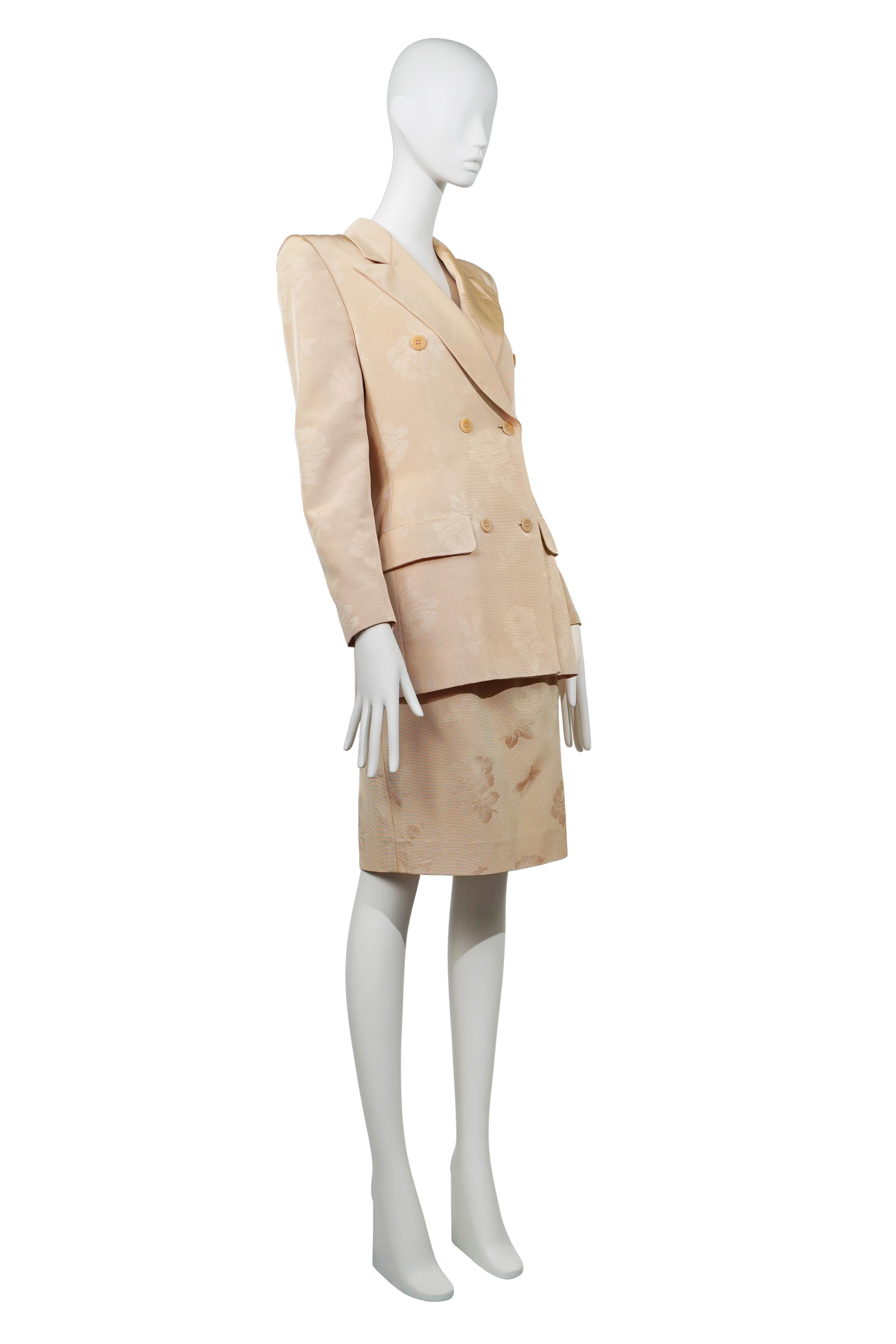 GIVENCHY By ALEXANDER MCQUEEN S/S 1998 Raro Traje con Falda de Jacquard en venta 3