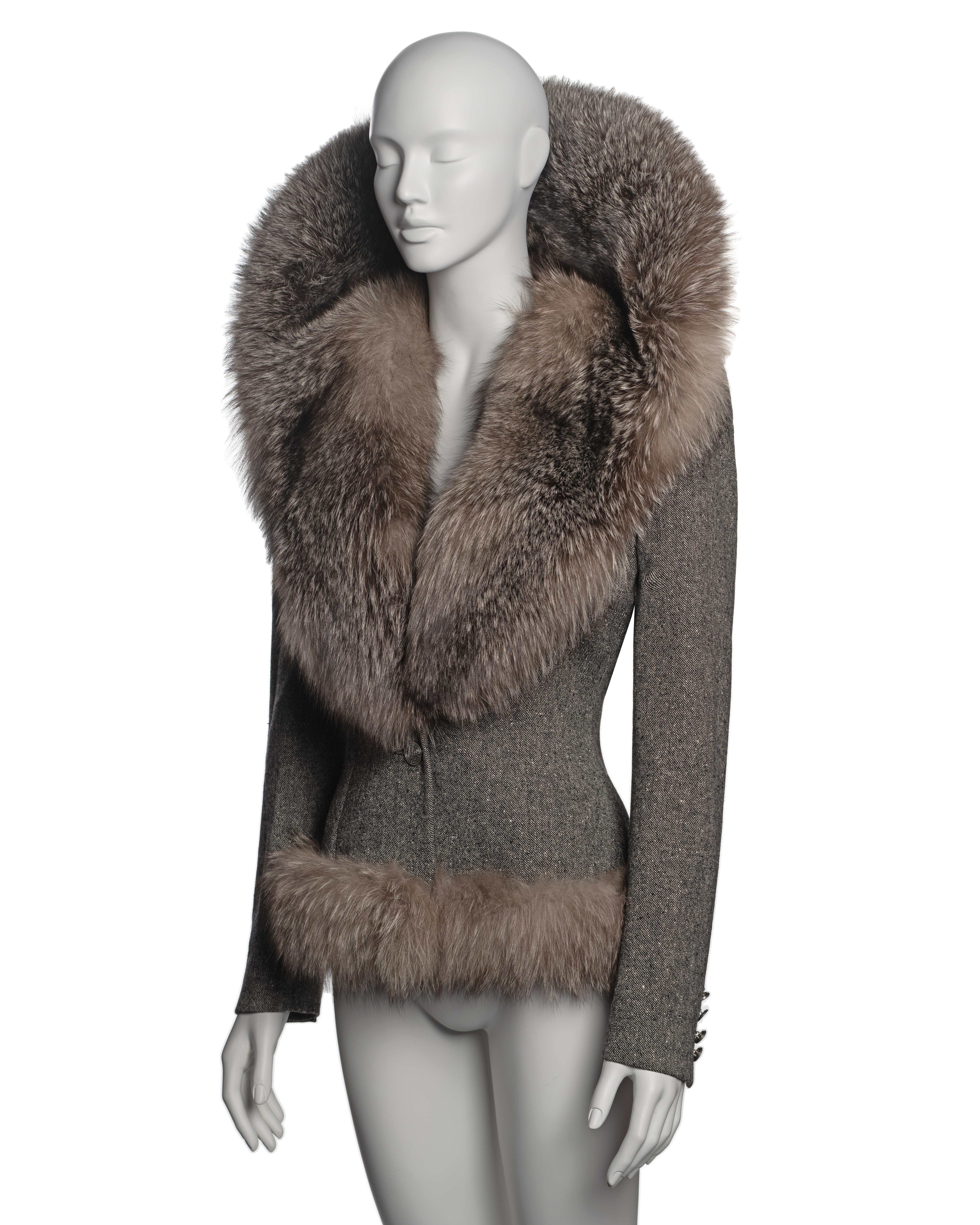 Givenchy by Alexander McQueen Tweed-Jacke mit übergroßem Pelzkragen in Übergröße, H/W 1998 10