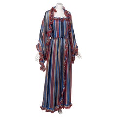 Givenchy von Hubert de Givenchy  1970s  Regenbogengestreiftes Maxikleid aus Seide & Schal