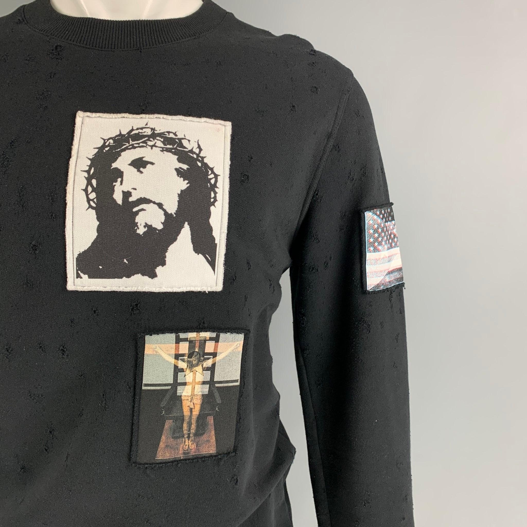GIVENCHY by Ricardo Tisci sweatshirt short set comes in a black cotton with 'Jesus' patchwork designs featuring distressed details, crew-neck, and matching jesus graphic shorts. Made in Portugal.
Very Good
Pre-Owned Condition. 

Marked:   S / 34