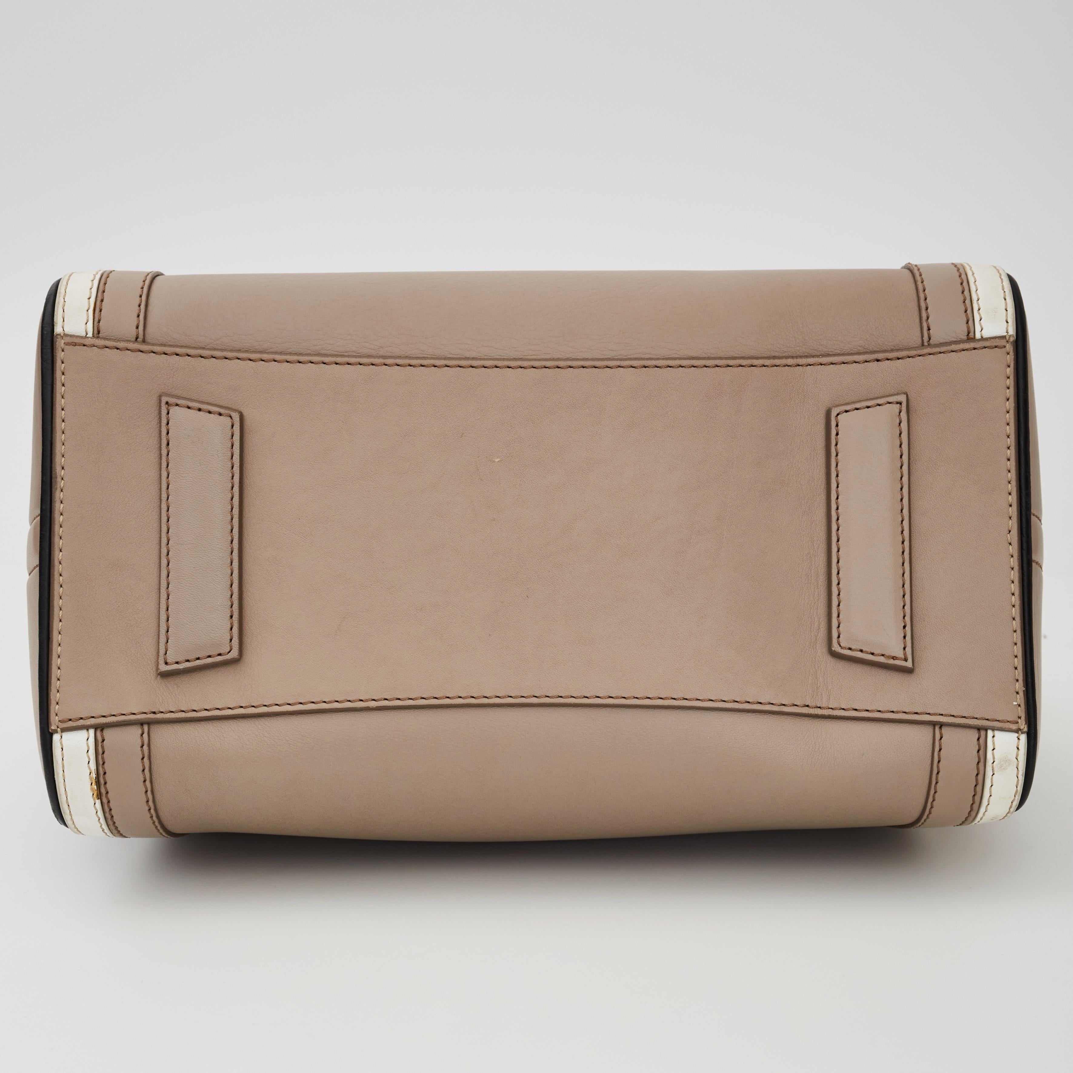 Givenchy Mittelgroße dreifarbige Antigona Beige Schwarz Weiß Handtasche aus Kalbsleder im Zustand „Gut“ in Montreal, Quebec