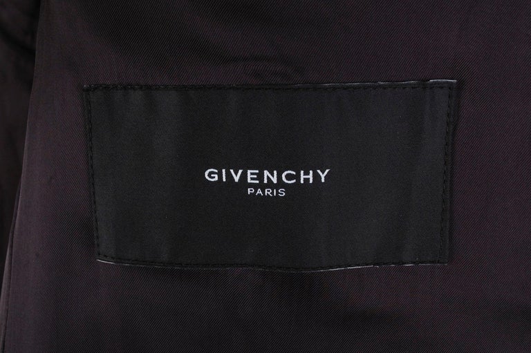 Givenchy Cashmere Blend Coat Buttoned Men Long Jacket Size 50IT (M/L) For Sale 2